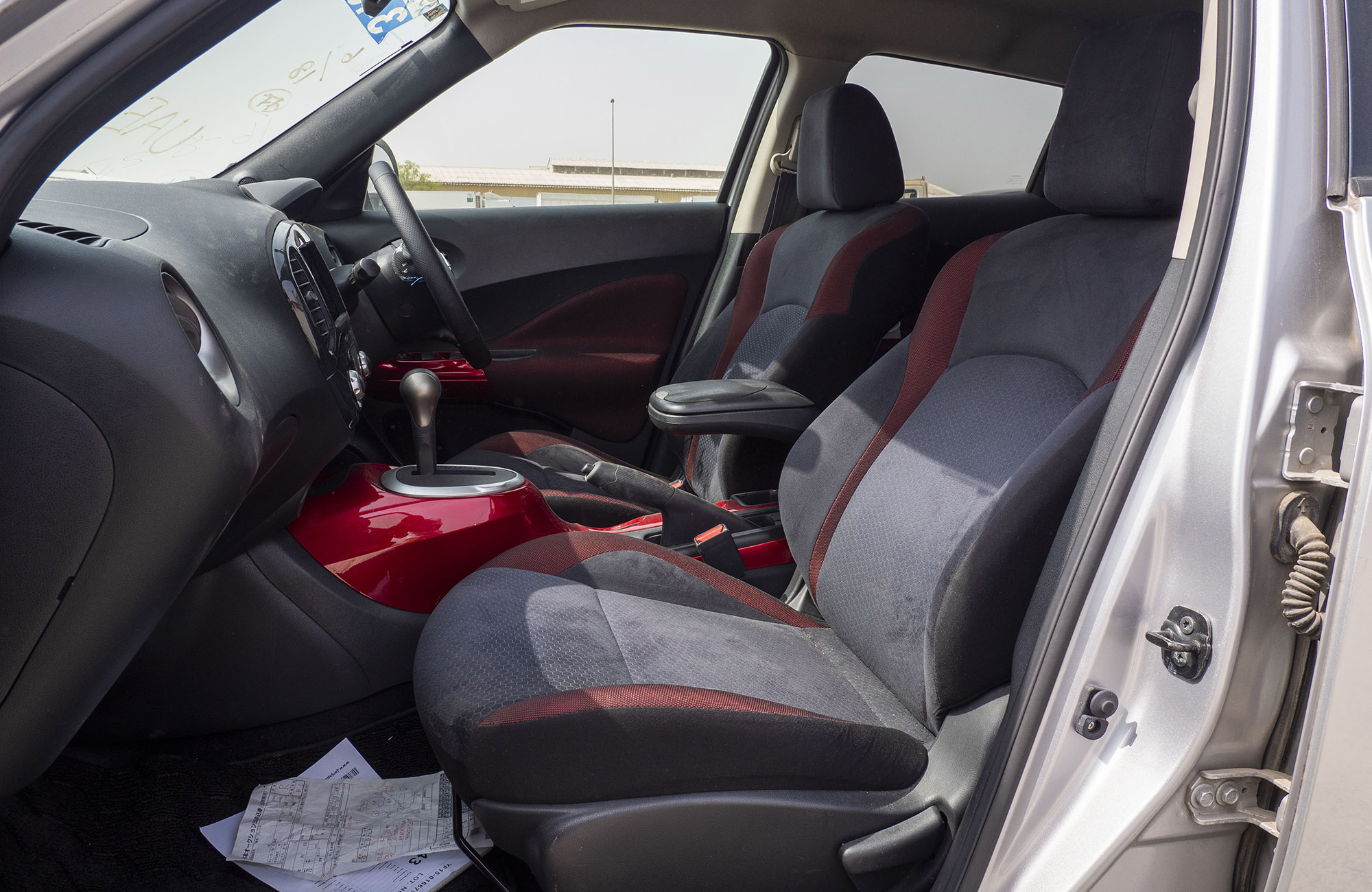 
								Nissan Juke 2WD 2010 Model full									