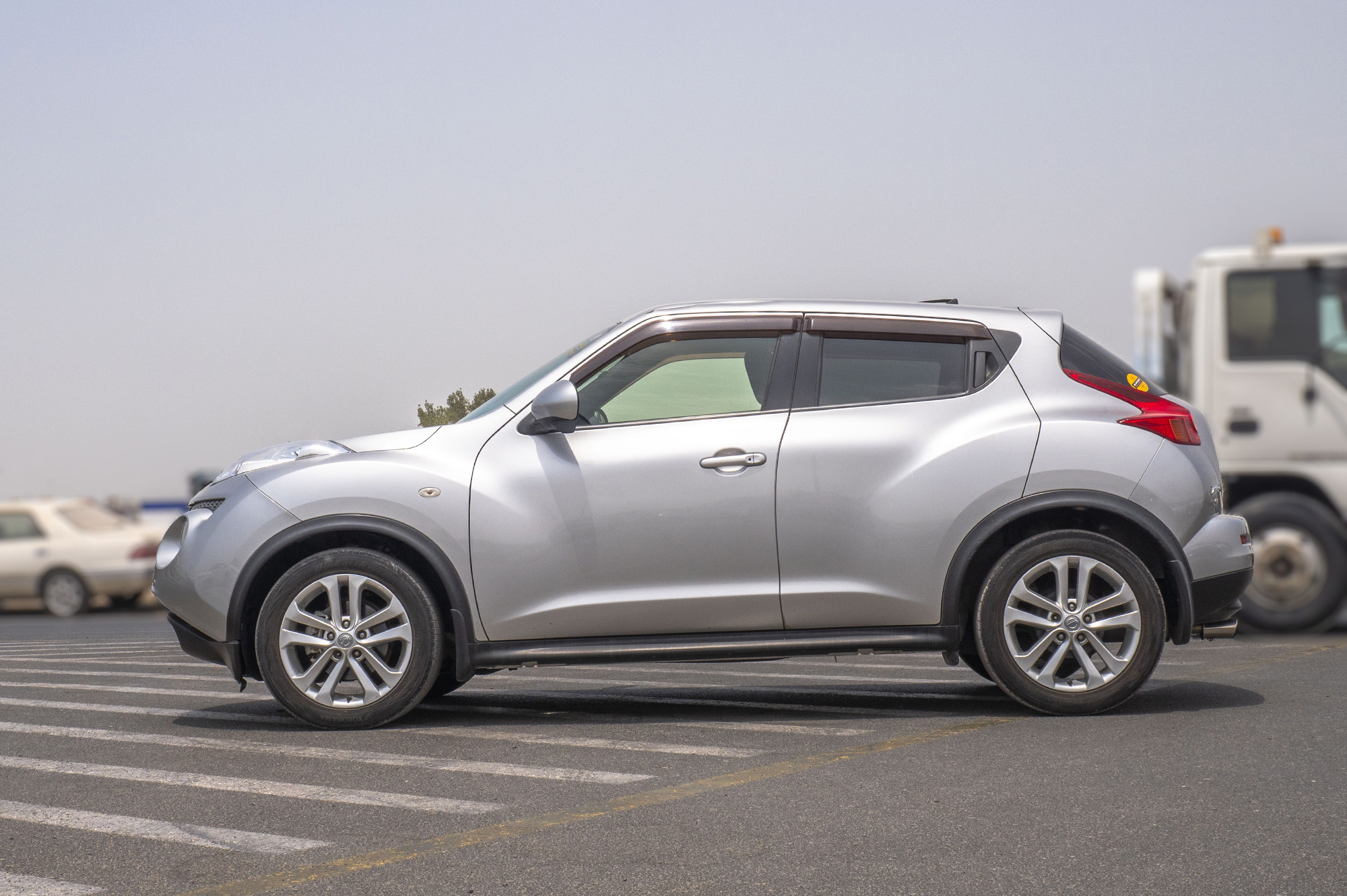 
								Nissan Juke 2WD 2012 full									