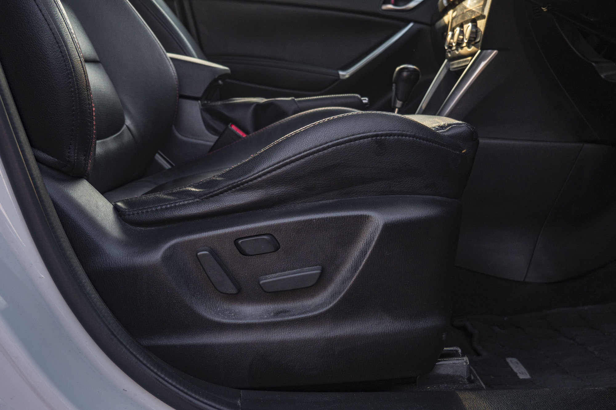 
								𝐌𝐚𝐳𝐝𝐚 𝐂𝐗-𝟓 𝐌𝐨𝐝𝐞𝐥 𝟐𝟎𝟏4 𝐃𝐢𝐞𝐬𝐞𝐥 full									