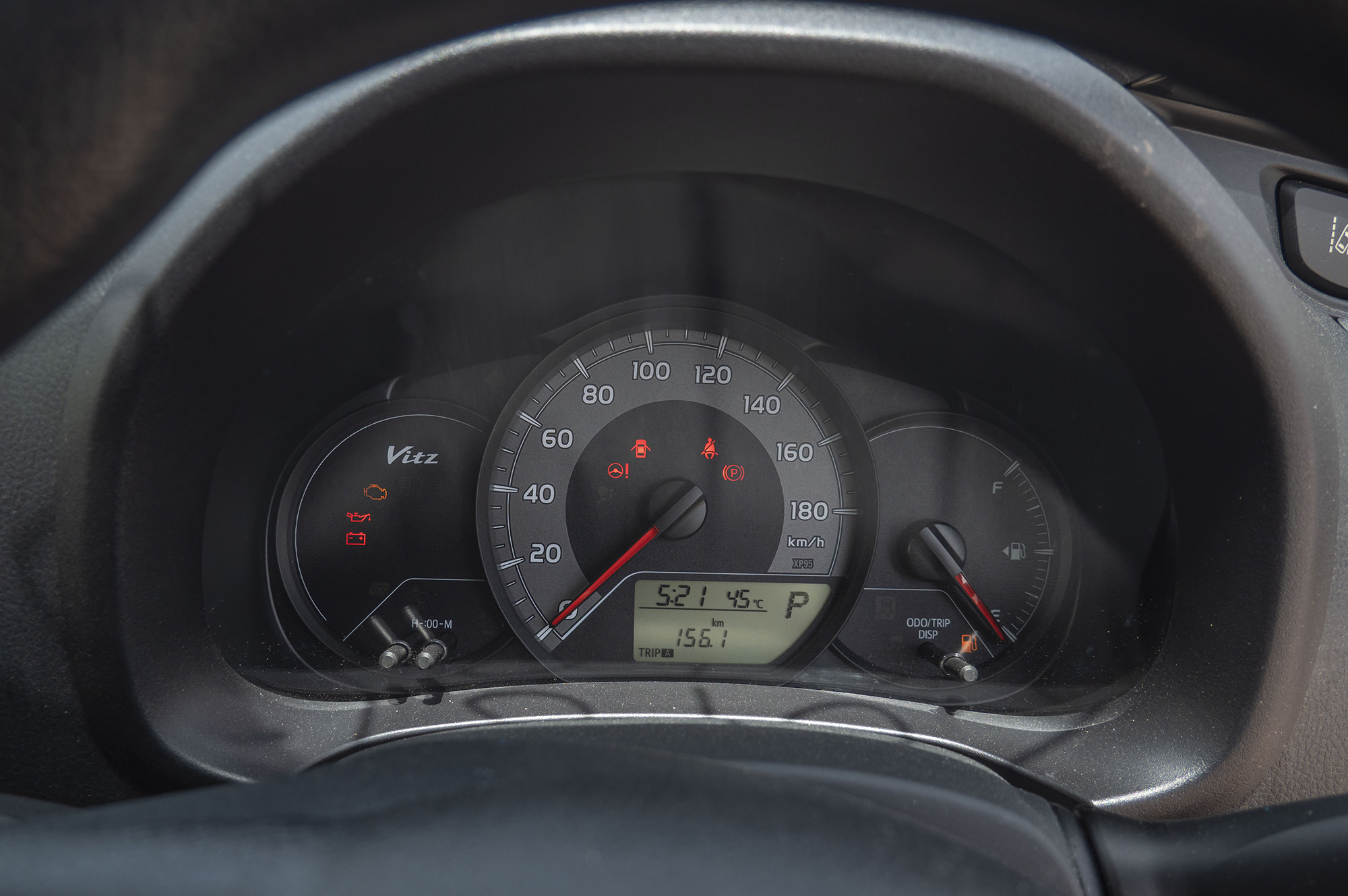 
								Toyota Vitz 2WD 2017 full									