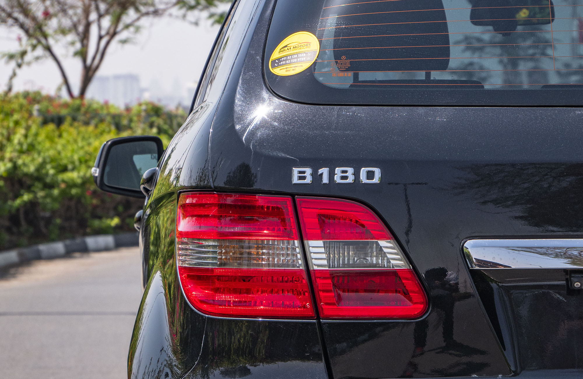 
								Mercedes Benz B180 Model 2010 full									