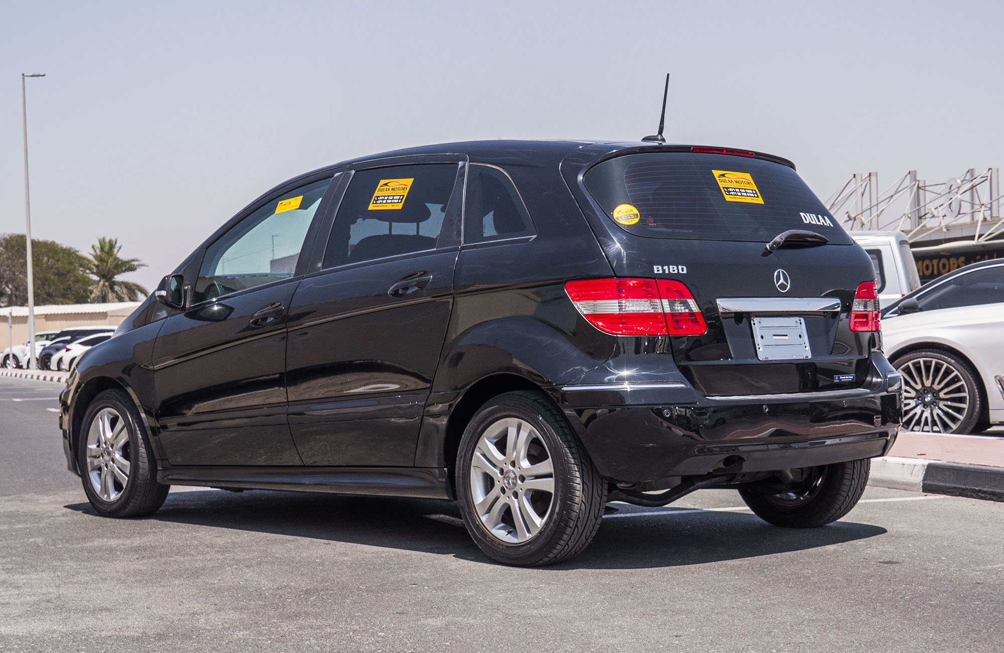 
								Mercedes Benz B180 Model 2010 full									