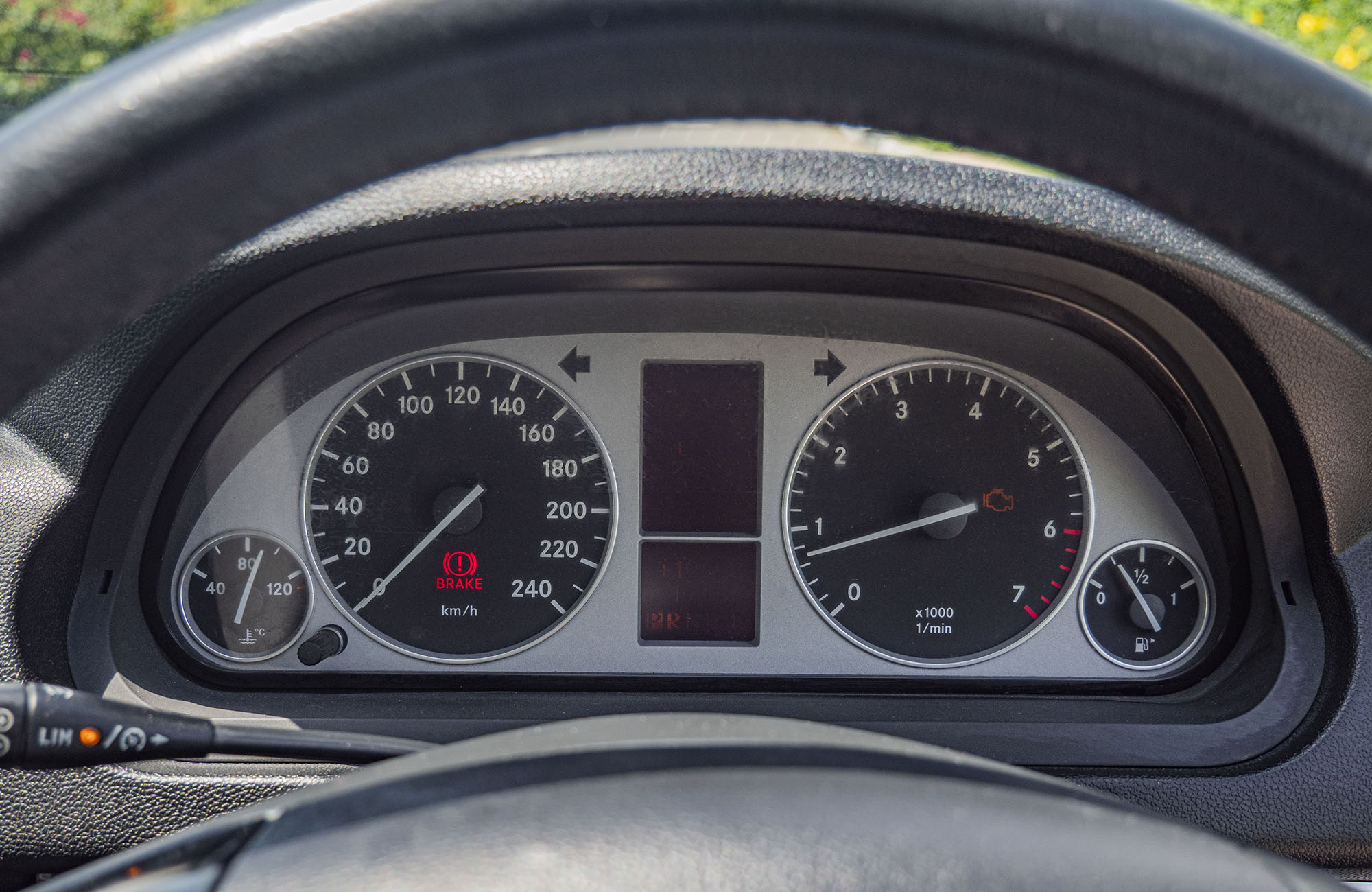 
								Mercedes Benz B180 Model 2010 full									