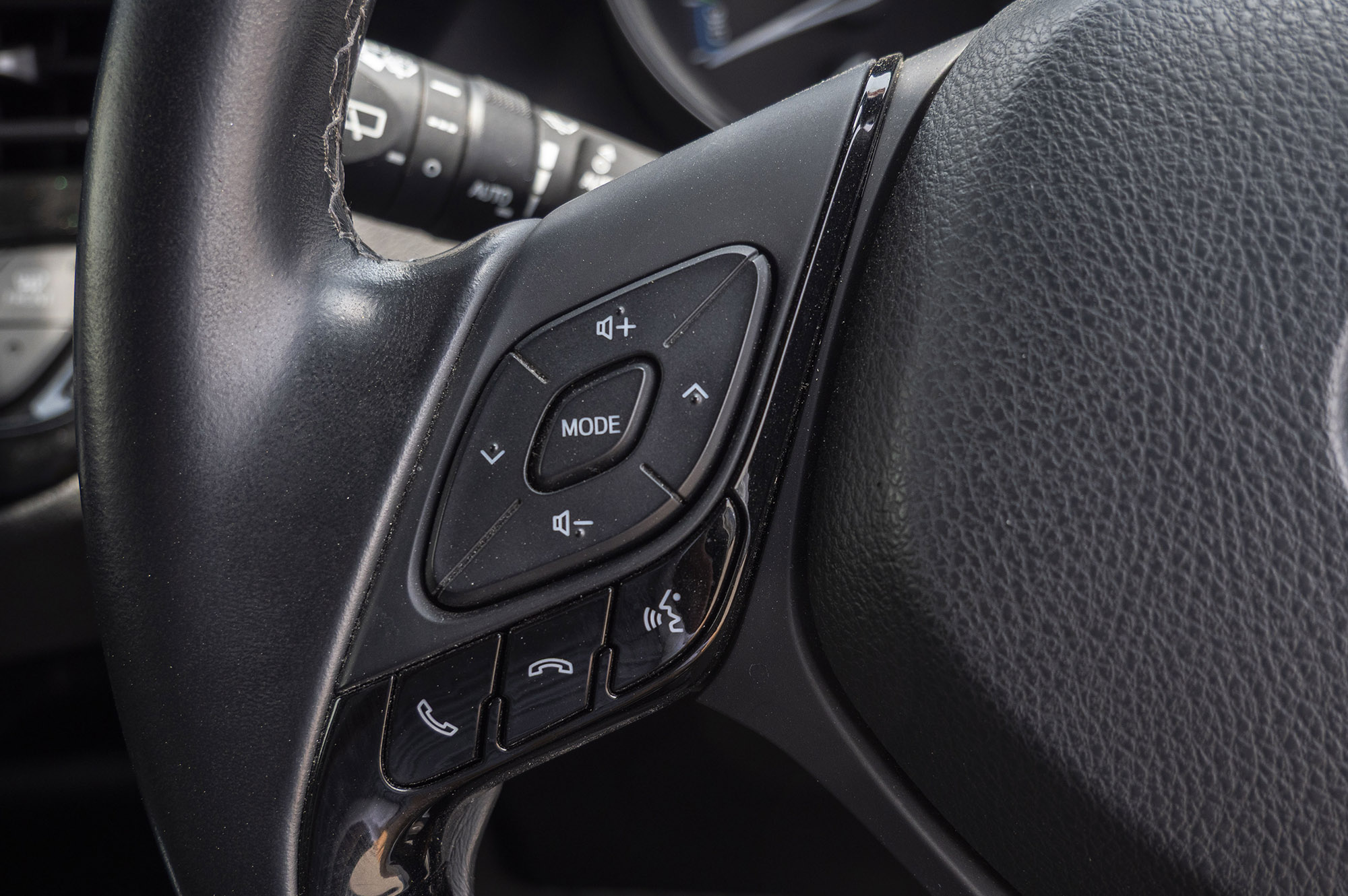 
								Toyota CHR Model 2018 full									