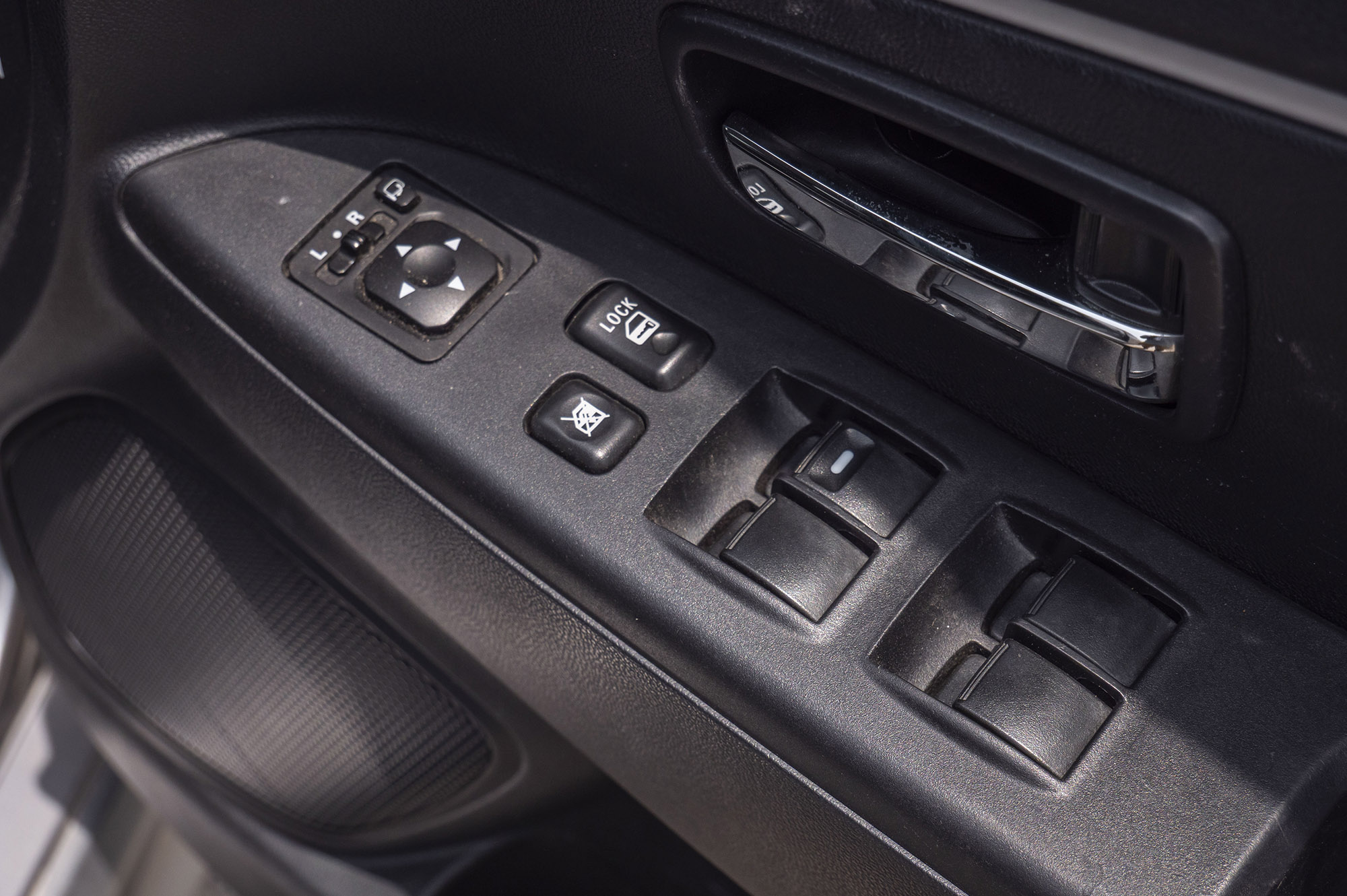 
								𝐌𝐈𝐓𝐒𝐔𝐁𝐈𝐒𝐇𝐈 𝐑𝐕𝐑 𝐌𝐎𝐃𝐄𝐋 𝟐𝟎𝟏𝟬 full									