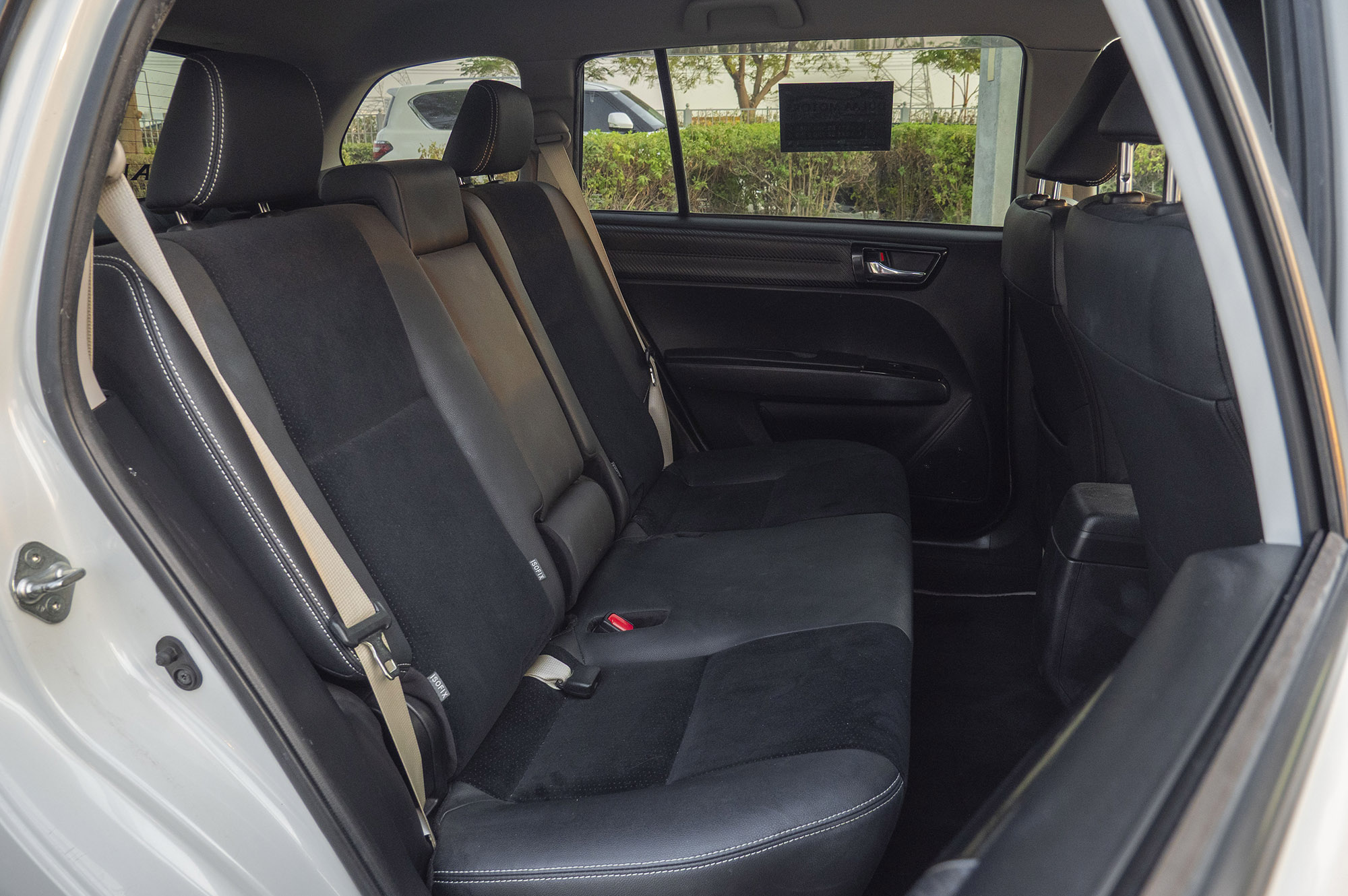 
								Toyota Fielder 1.5L Model 2013 full									