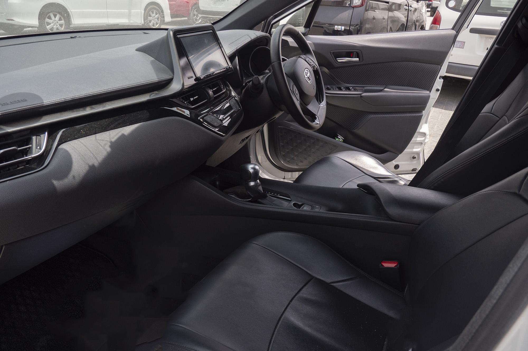 
								Toyota CHR Model 2017 full									