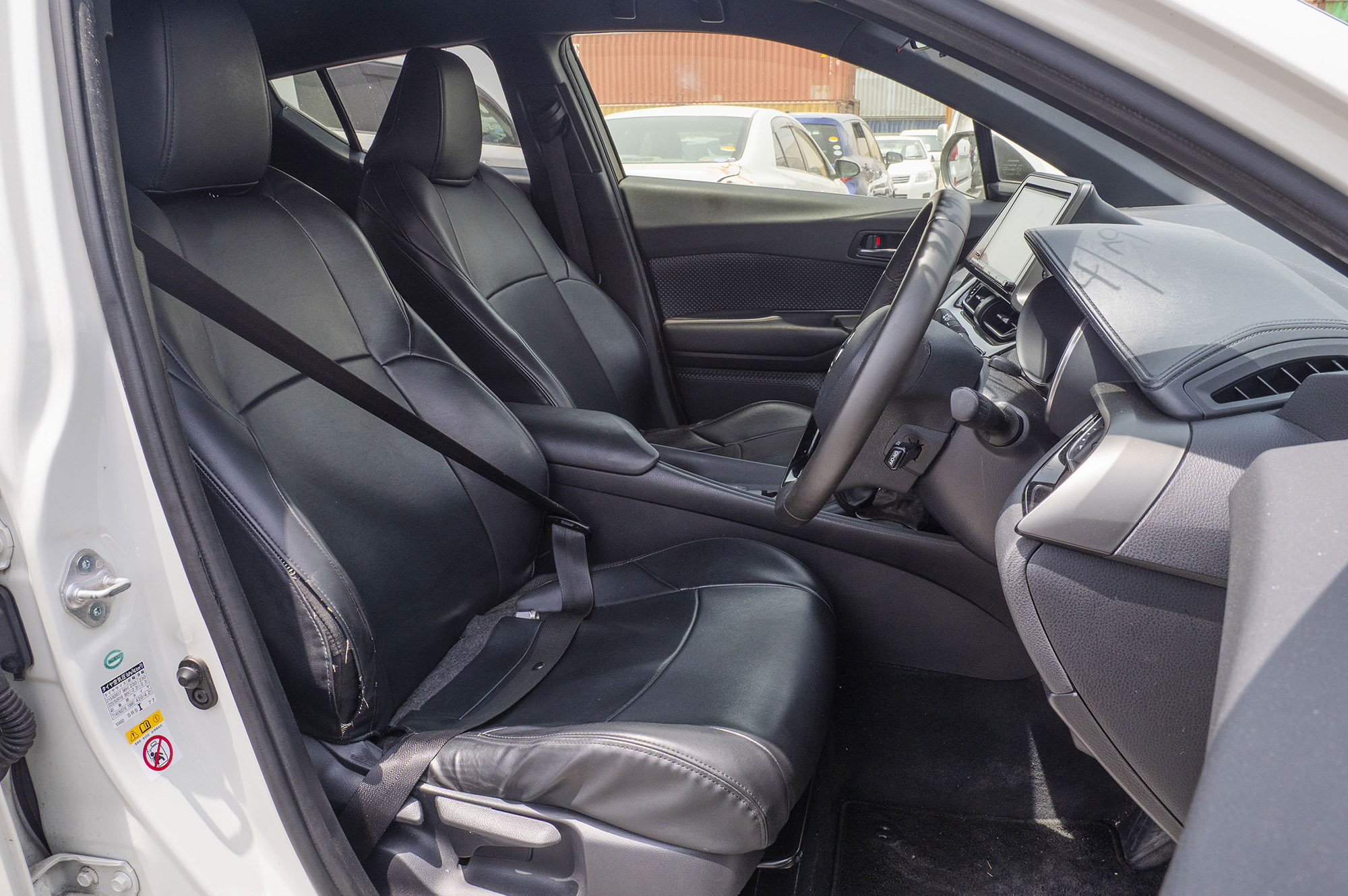 
								Toyota CHR Model 2017 full									
