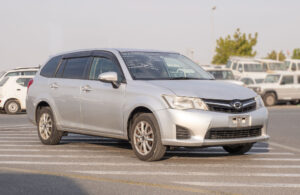 Toyota Fielder Model 2013 4wd