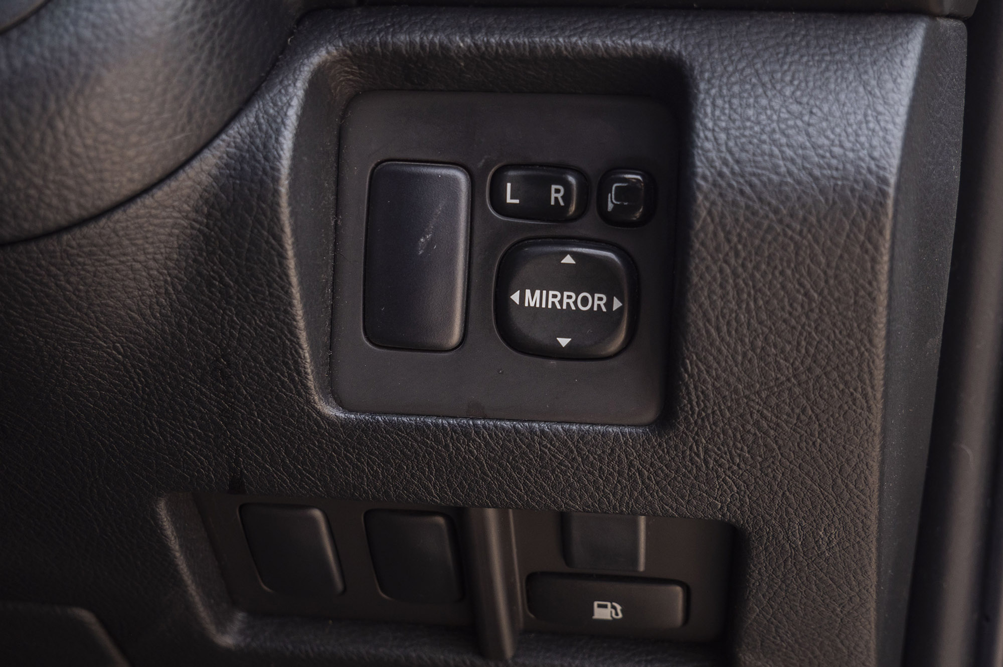 
								𝗧𝗼𝘆𝗼𝘁𝗮 𝗛𝗮𝗿𝗿𝗶𝗲𝗿 𝟮𝘄𝗱 𝗠𝗼𝗱𝗲𝗹 𝟮𝟬𝟬𝟵 full									