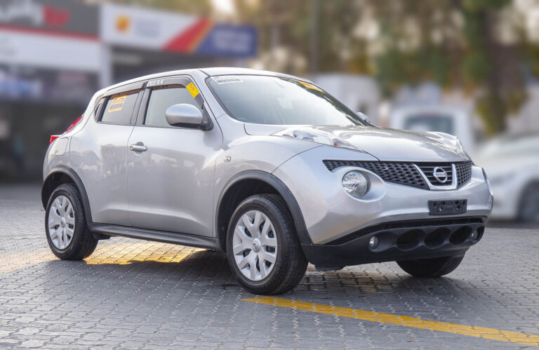 Nissan Juke 2wd AT 2010 Model