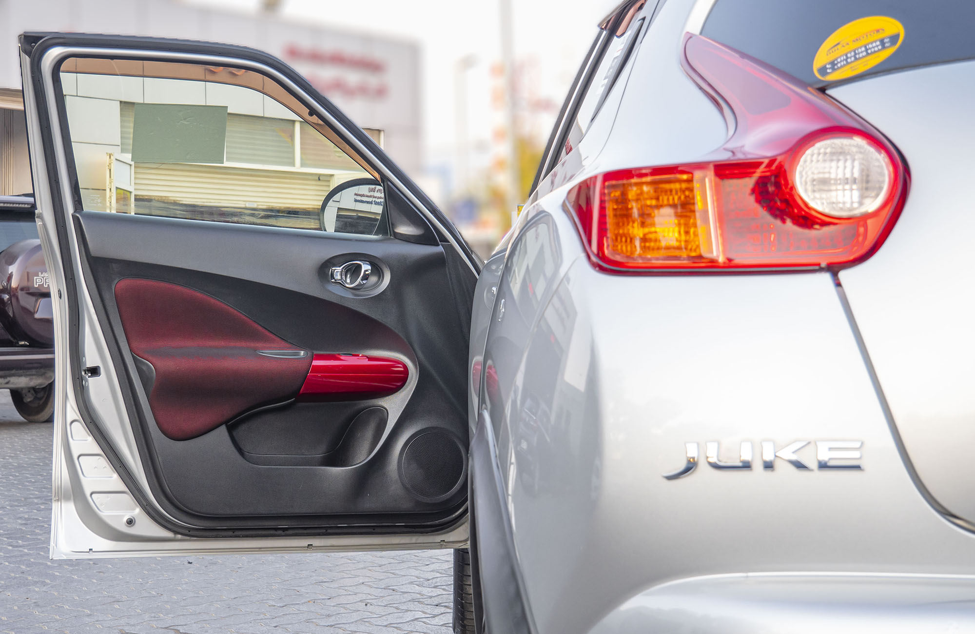 
								Nissan Juke 2wd AT 2010 Model full									