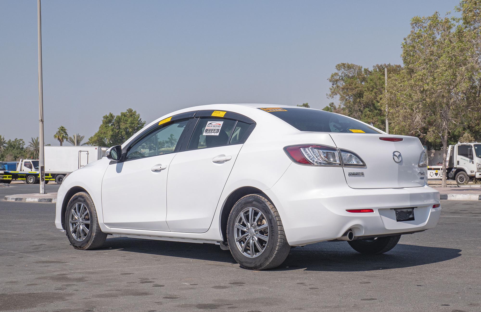 
								Mazda Axela 2WD Petrol Model 2014 full									
