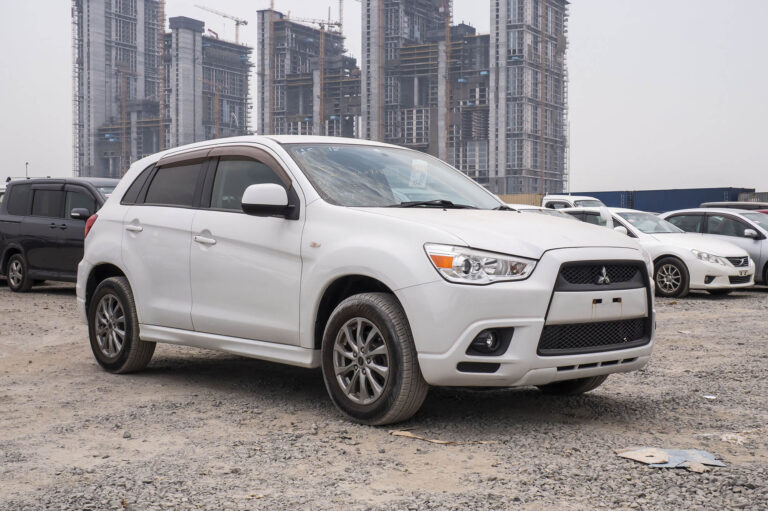 MITSHUBISHI RVR 2.0 MODEL 2011