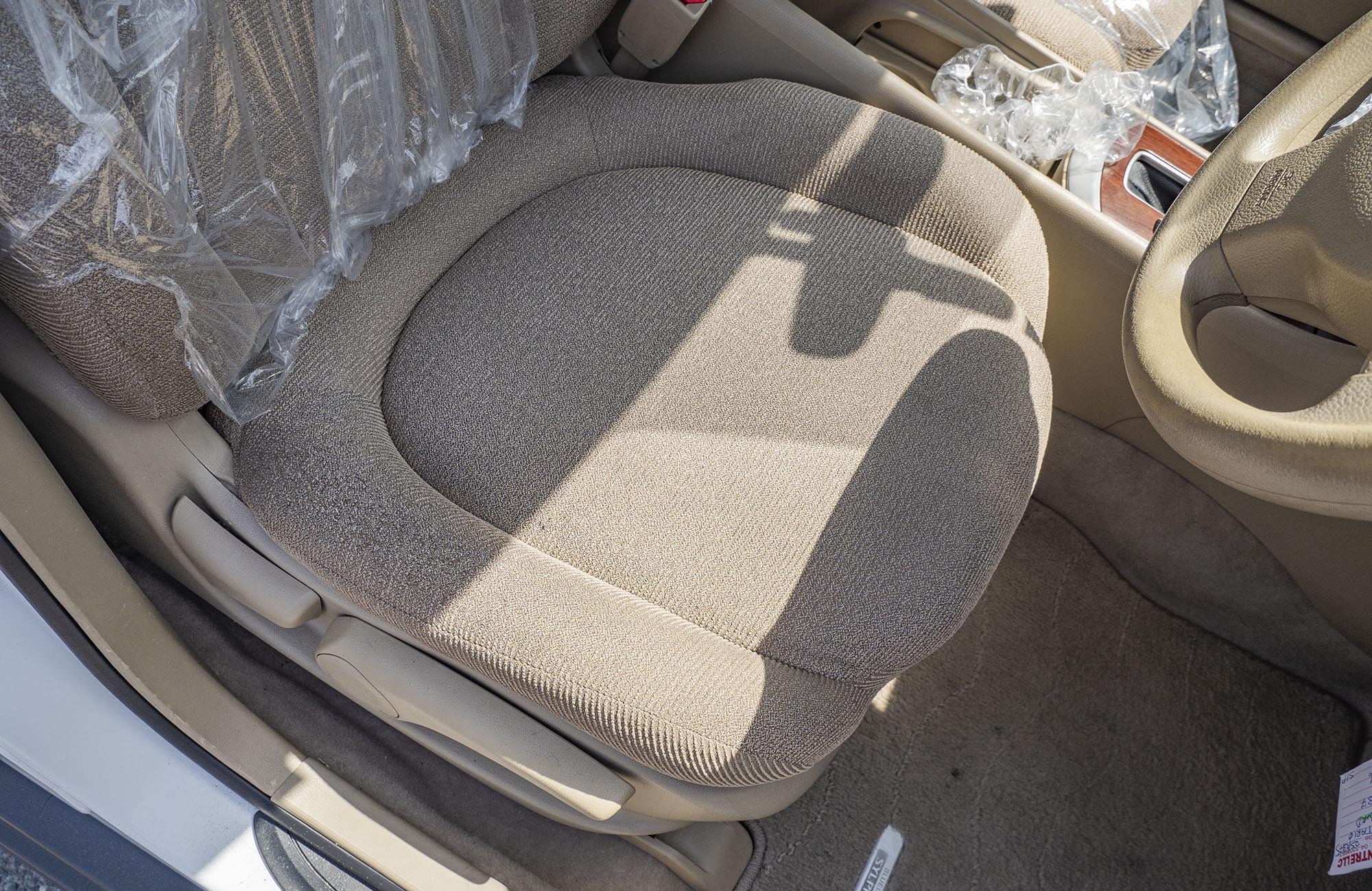 
								Nissan Bluebird 2WD Model 2011 full									