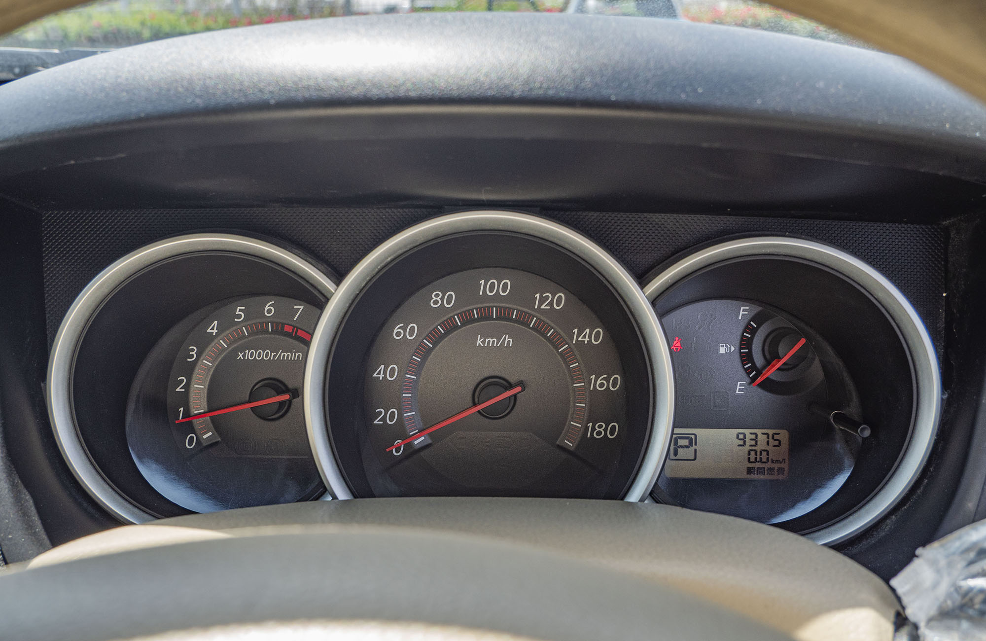
								Nissan Bluebird 2WD Model 2011 full									