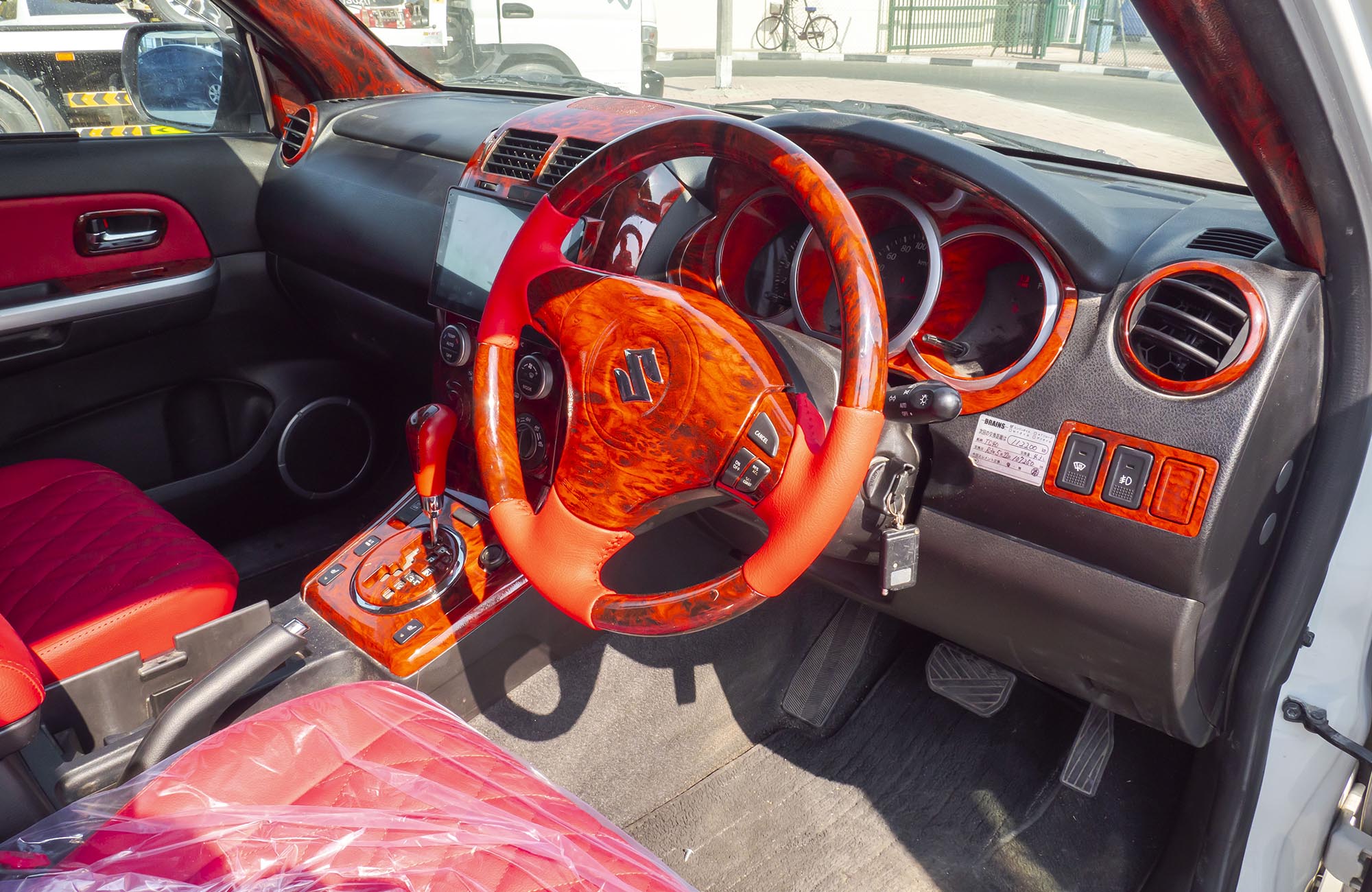 
								SUZUKI ESCUDO 2009 MODEL 4WD full									