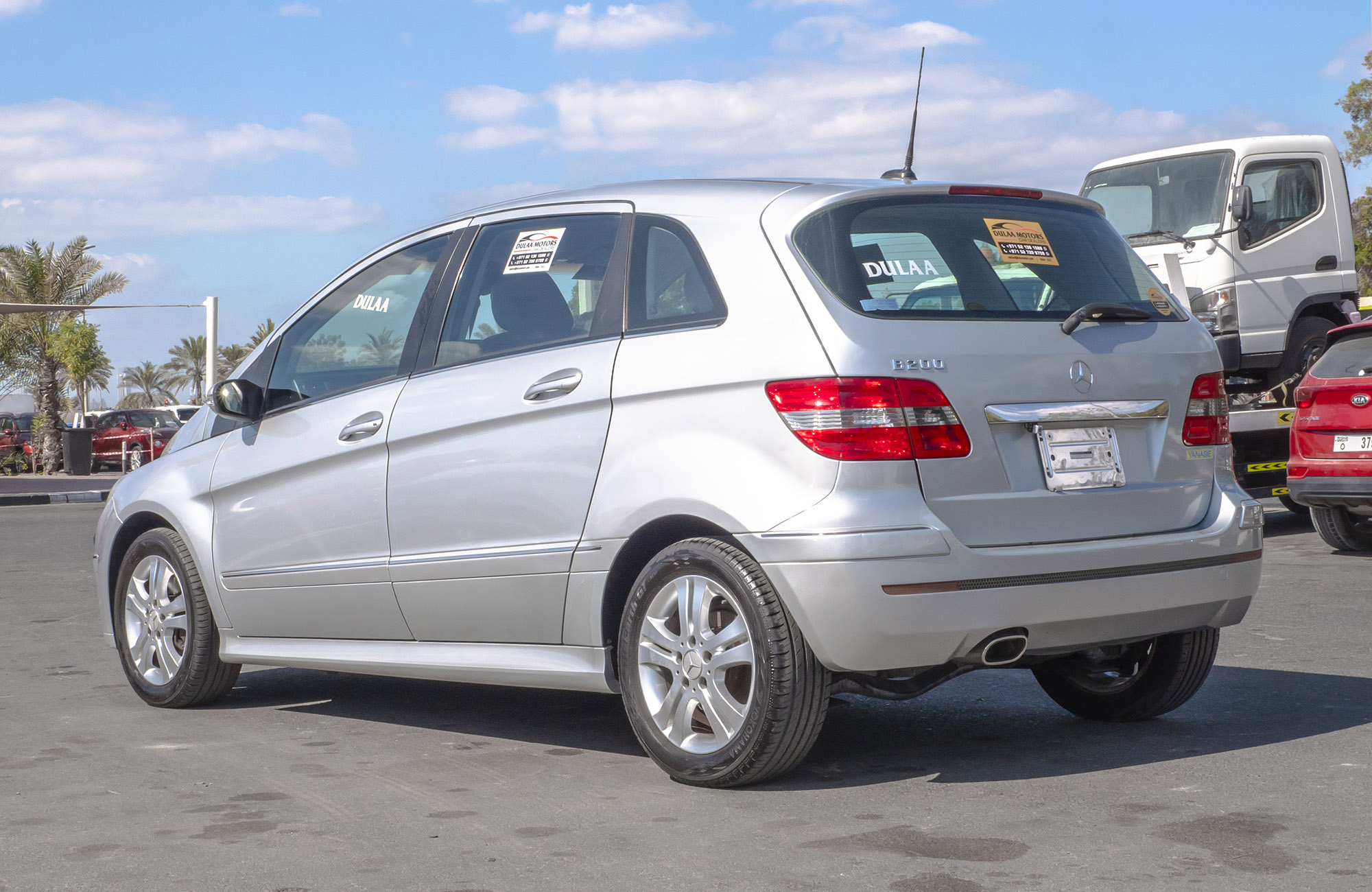 
								Mercedes B200 Model 2010 full									