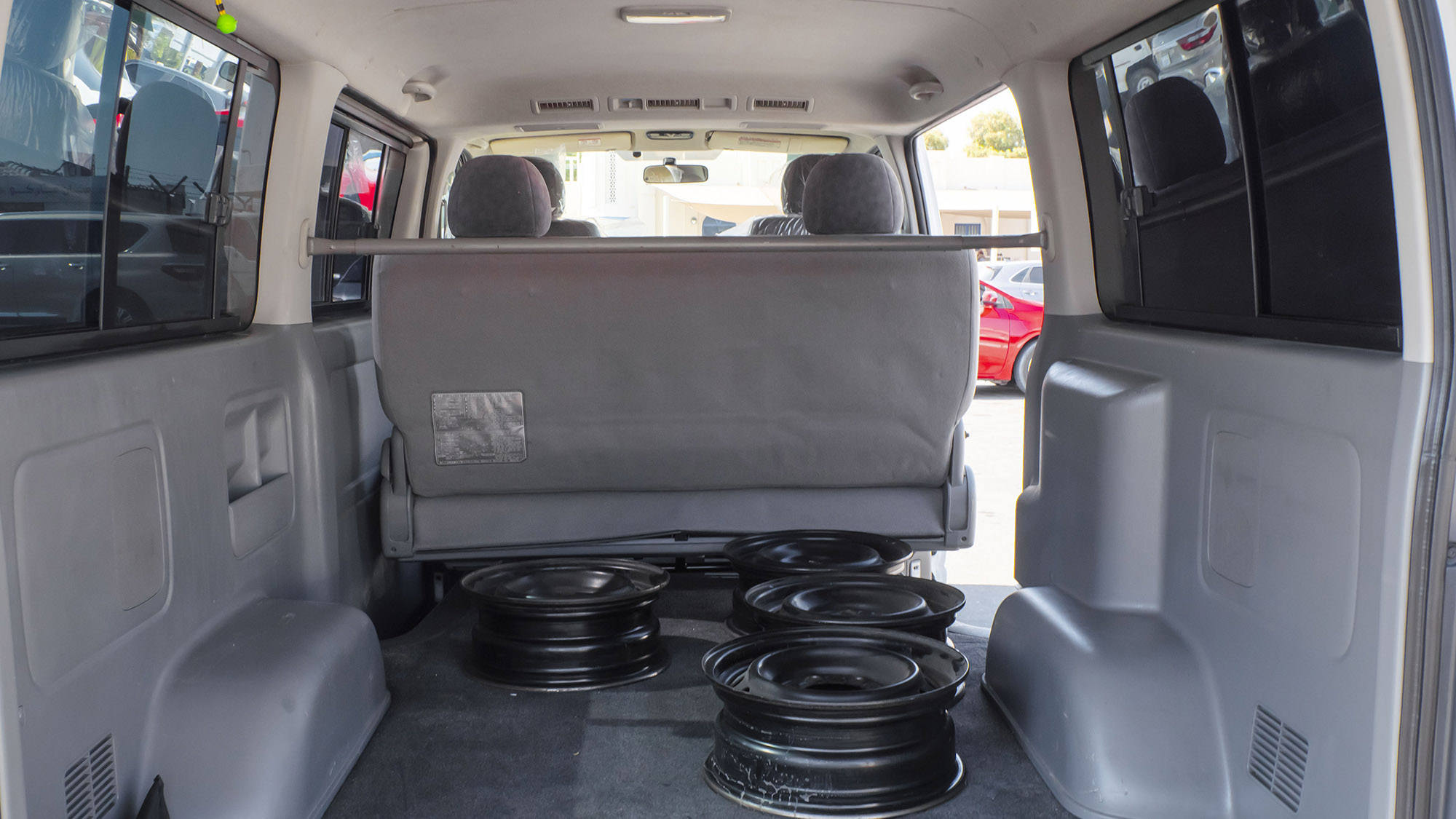 
								Toyota HiAce KDH200 2008 Model full									