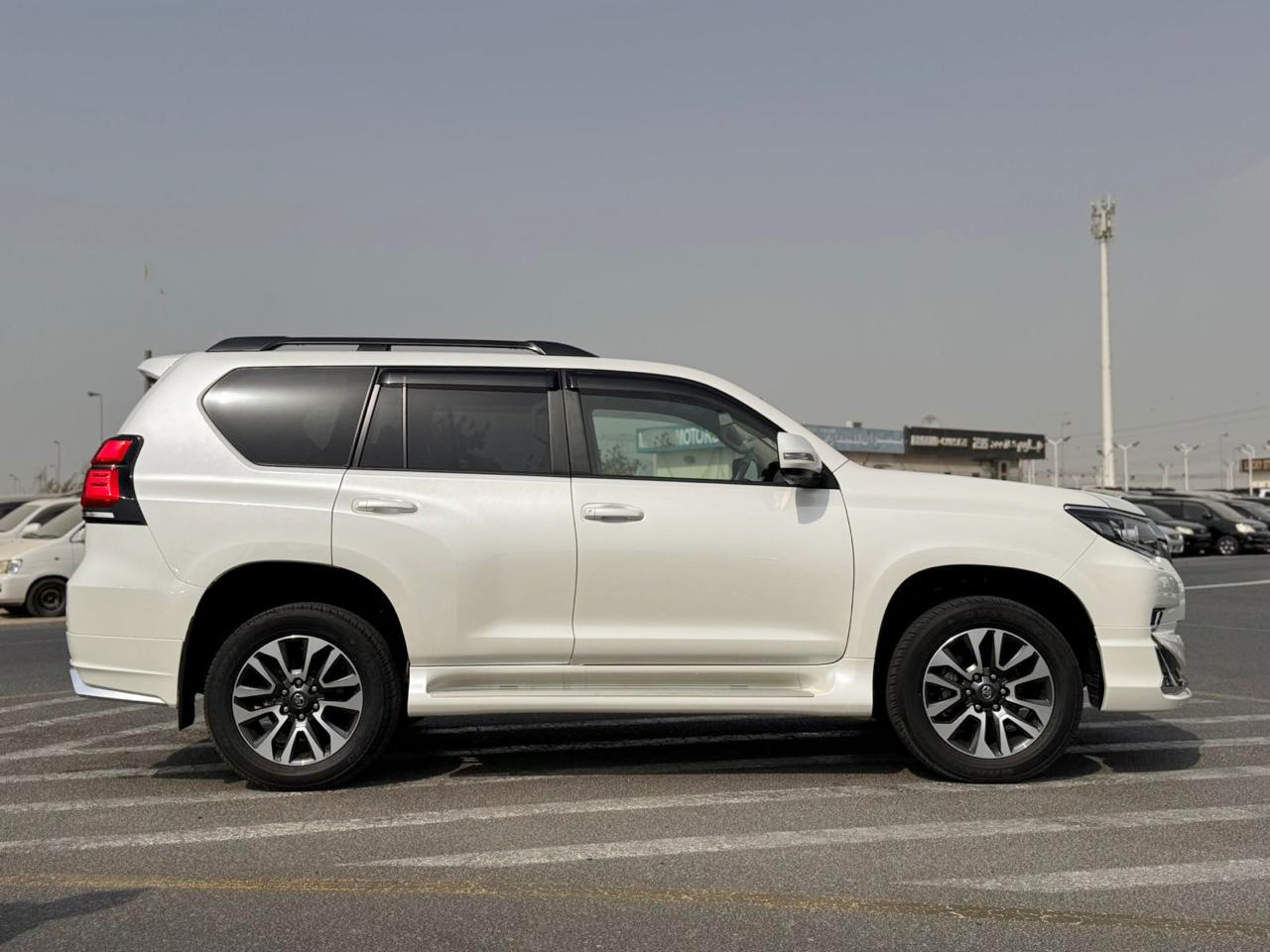 
								𝐓𝐨𝐲𝐨𝐭𝐚 𝐋𝐚𝐧𝐝 𝐂𝐫𝐮𝐢𝐬𝐞𝐫 𝐏𝐫𝐚𝐝𝐨 𝐌𝐨𝐝𝐞𝐥 𝟐𝟎𝟐𝟑 𝟐.𝟕 𝐂𝐂 𝐏𝐞𝐭𝐫𝐨𝐥 full									