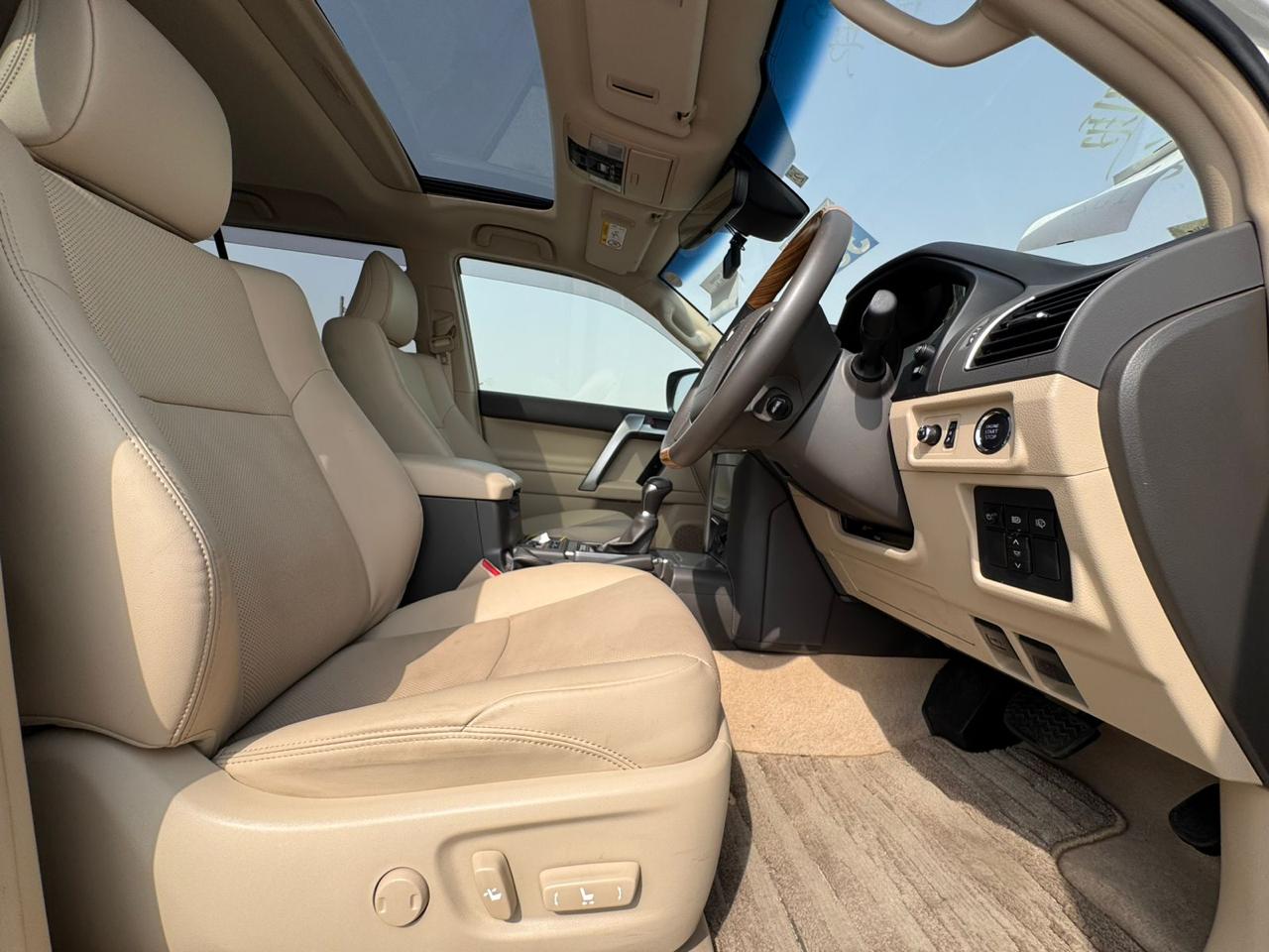 
								Toyota Land Cruiser Prado TX Model 2023 2.7 CC Petrol full									