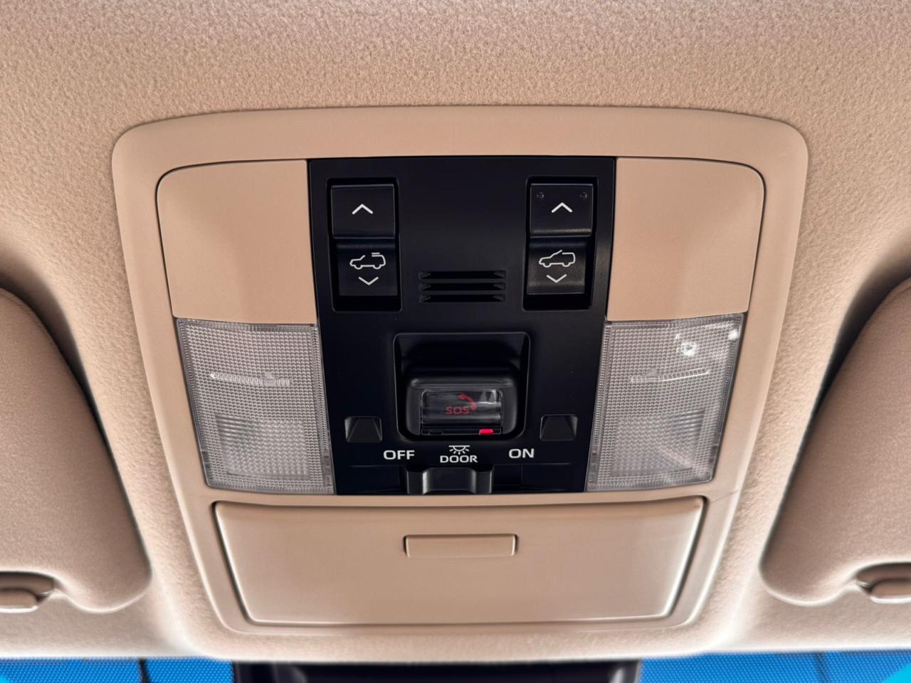 
								𝐓𝐨𝐲𝐨𝐭𝐚 𝐋𝐚𝐧𝐝 𝐂𝐫𝐮𝐢𝐬𝐞𝐫 𝐏𝐫𝐚𝐝𝐨 𝐌𝐨𝐝𝐞𝐥 𝟐𝟎𝟐𝟑 𝟐.𝟕 𝐂𝐂 𝐏𝐞𝐭𝐫𝐨𝐥 full									