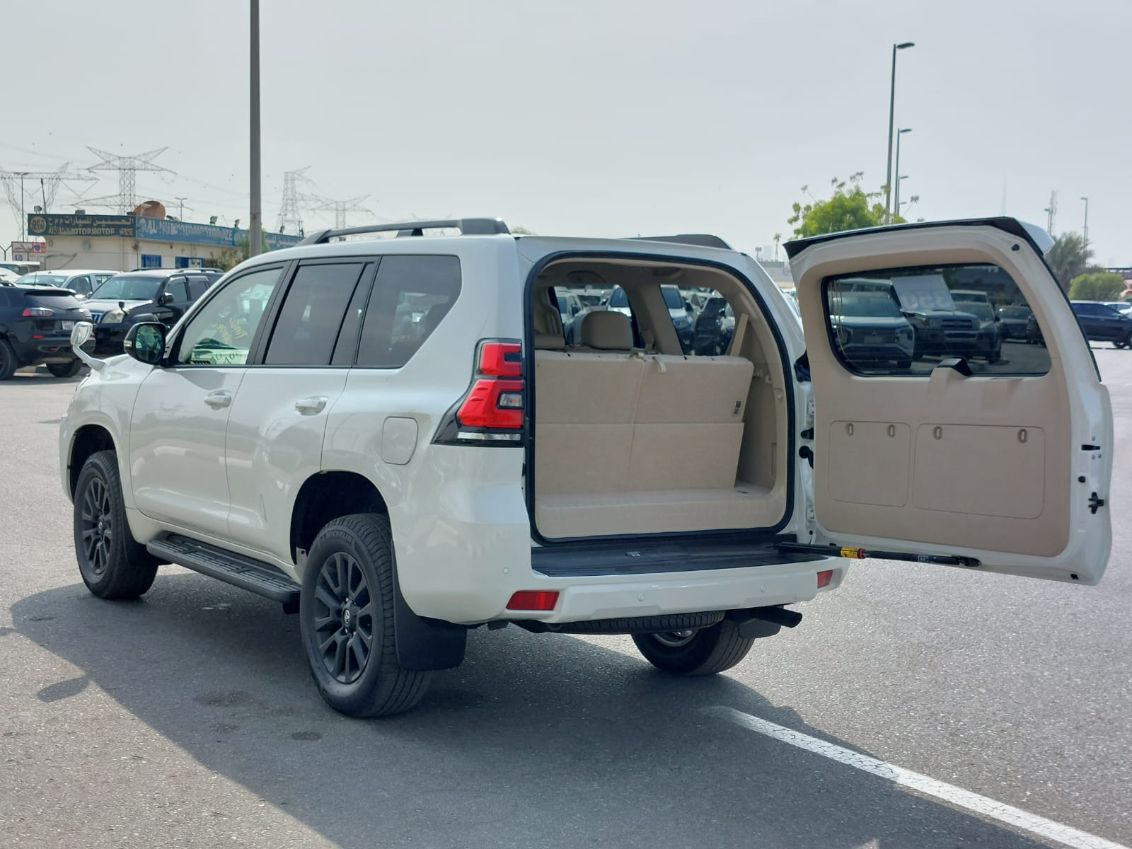 
								Toyota Land Cruiser Prado TXL Model 2023 2.7 CC Petrol full									
