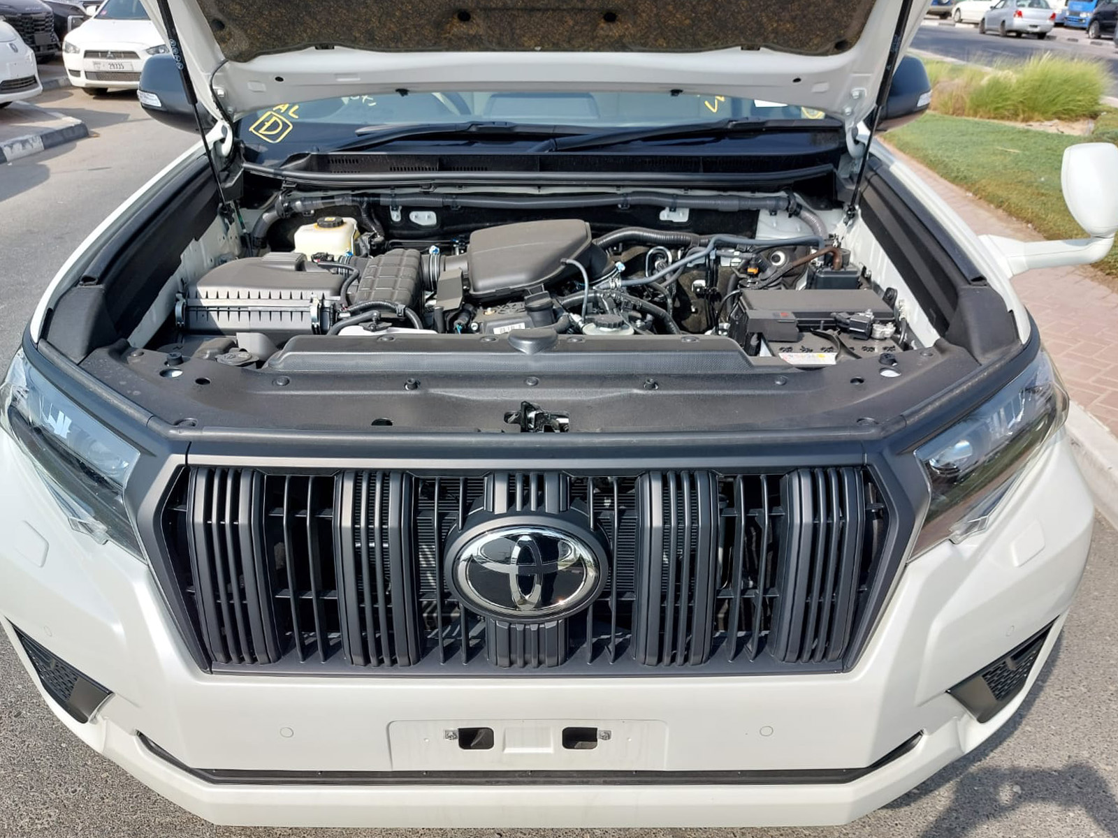 
								Toyota Land Cruiser Prado TXL Model 2023 2.7 CC Petrol full									