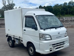 Daihatsu Hijat 4WD Model 2013