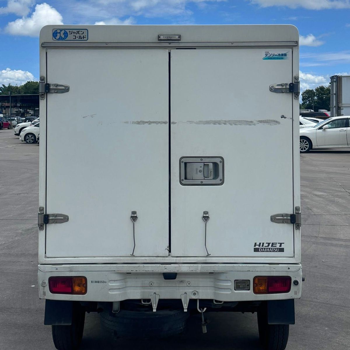 
								Daihatsu Hijat 4WD Model 2013 full									