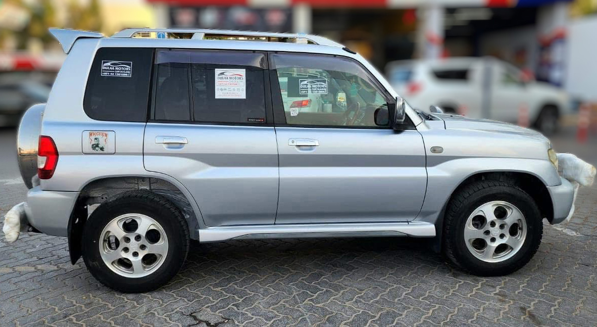 
								Mitsubishi Pajero (GDI) Petrol Model 2007 full									