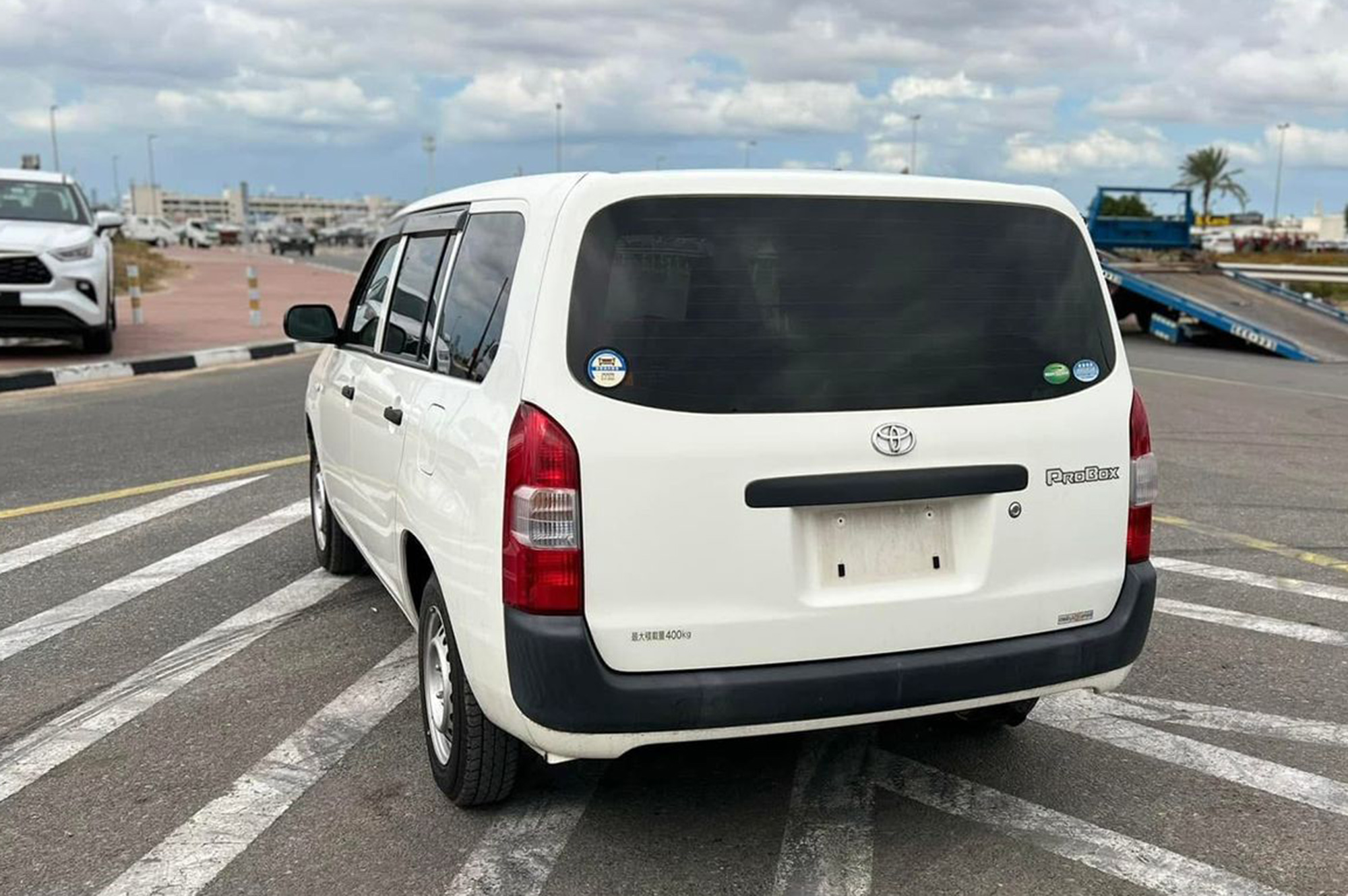
								Toyota Probox DX Model 2016 full									