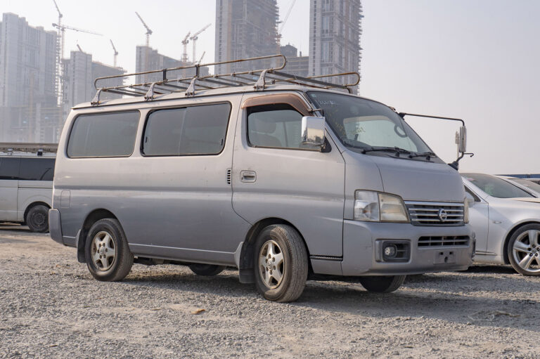Nissan Caravan  Model 2002