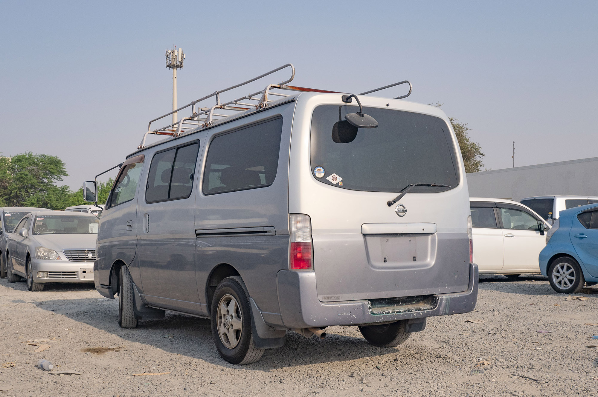 
								Nissan Caravan  Model 2002 full									