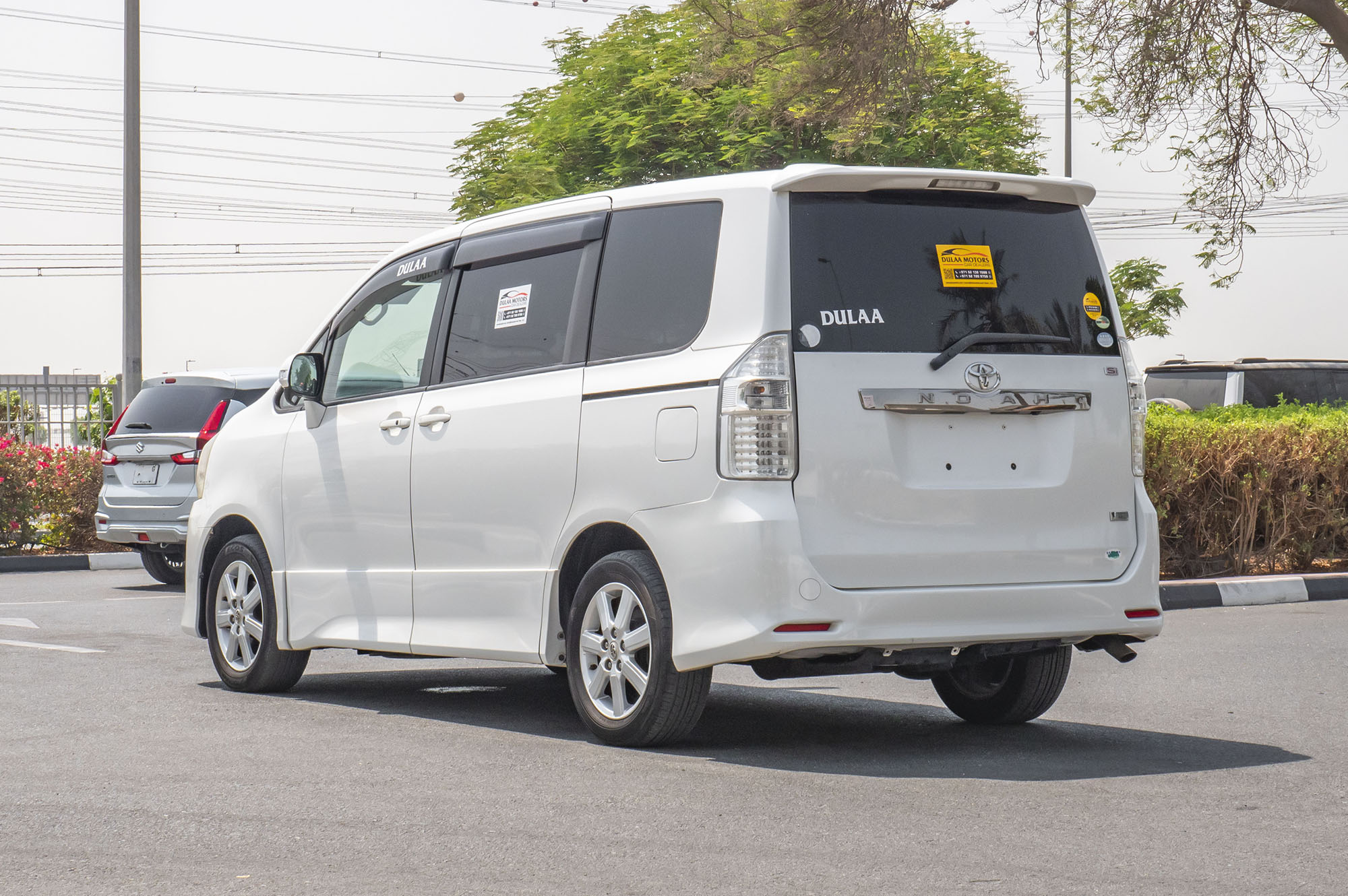 
								Toyota Noah Model 2010 full									