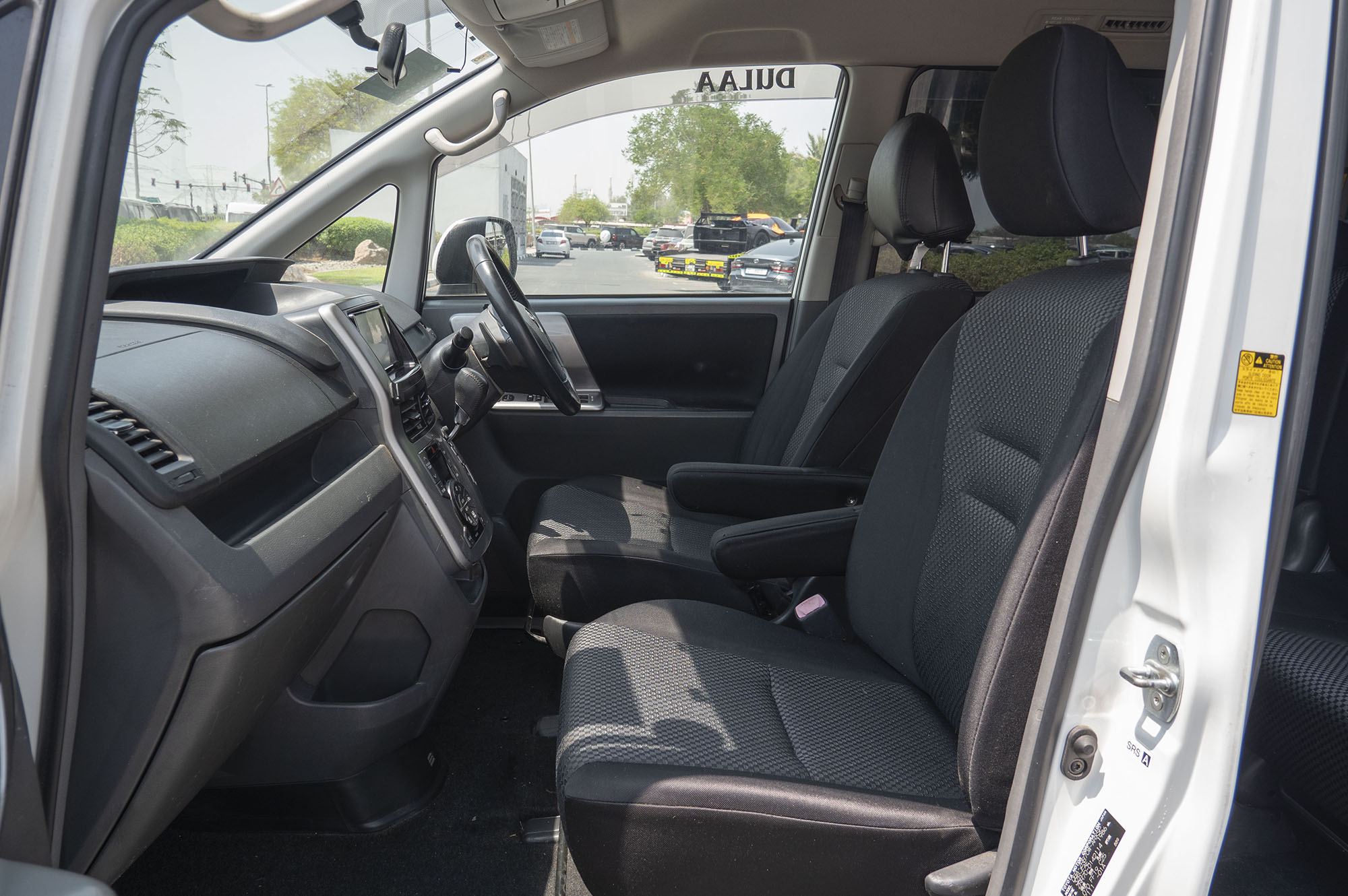 
								Toyota Noah Model 2010 full									