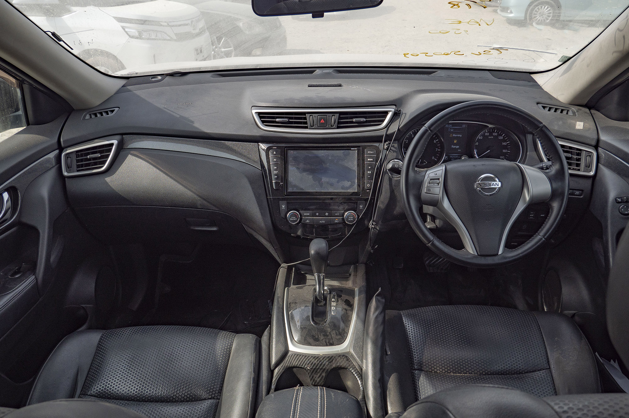 
								Nissan X-trail Model 2015 full									