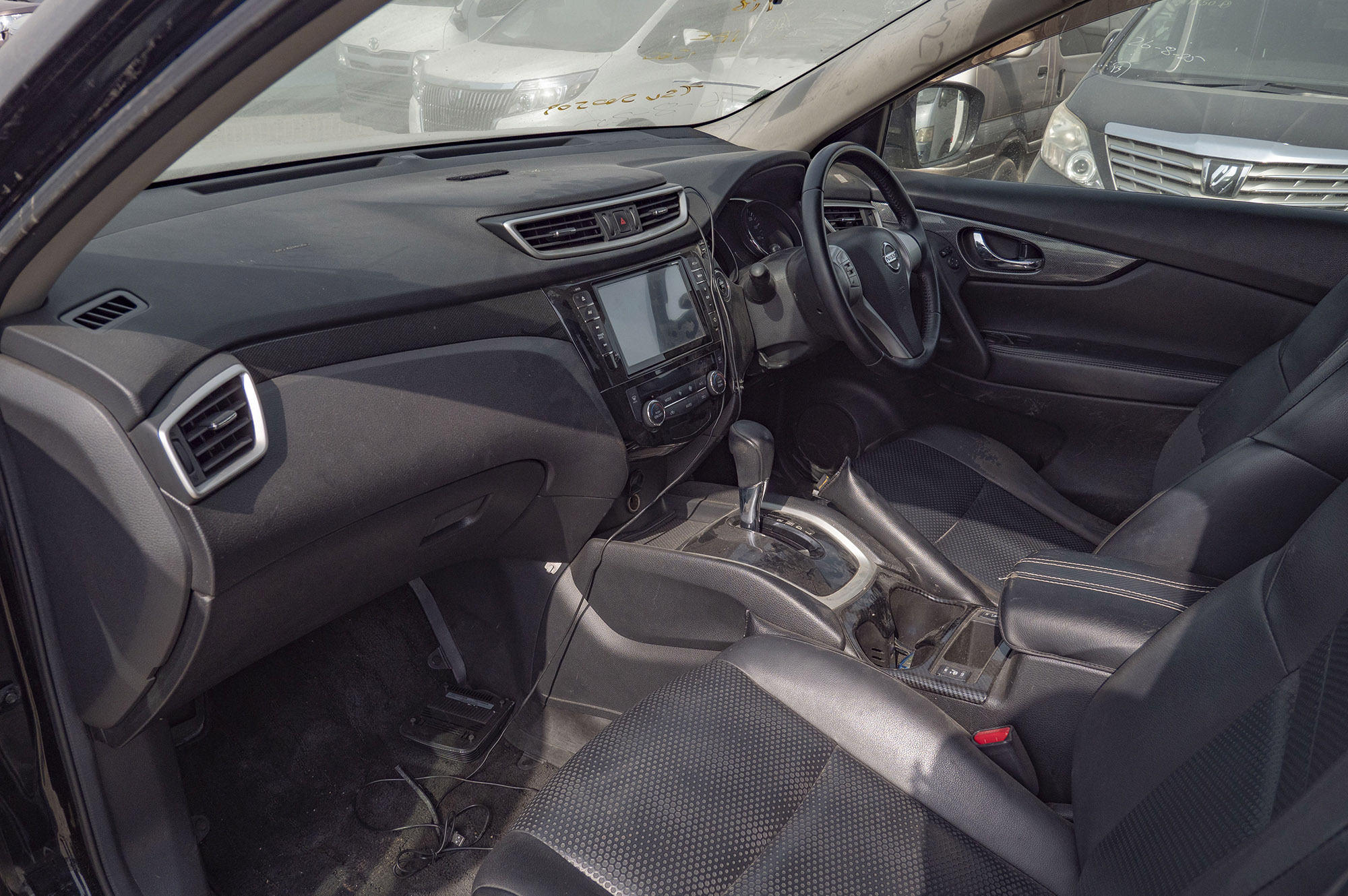 
								Nissan X-trail Model 2015 full									
