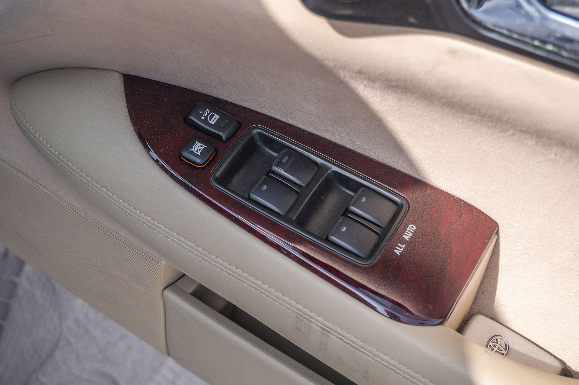 
								TOYOTA MARK X MODEL 2007 full									