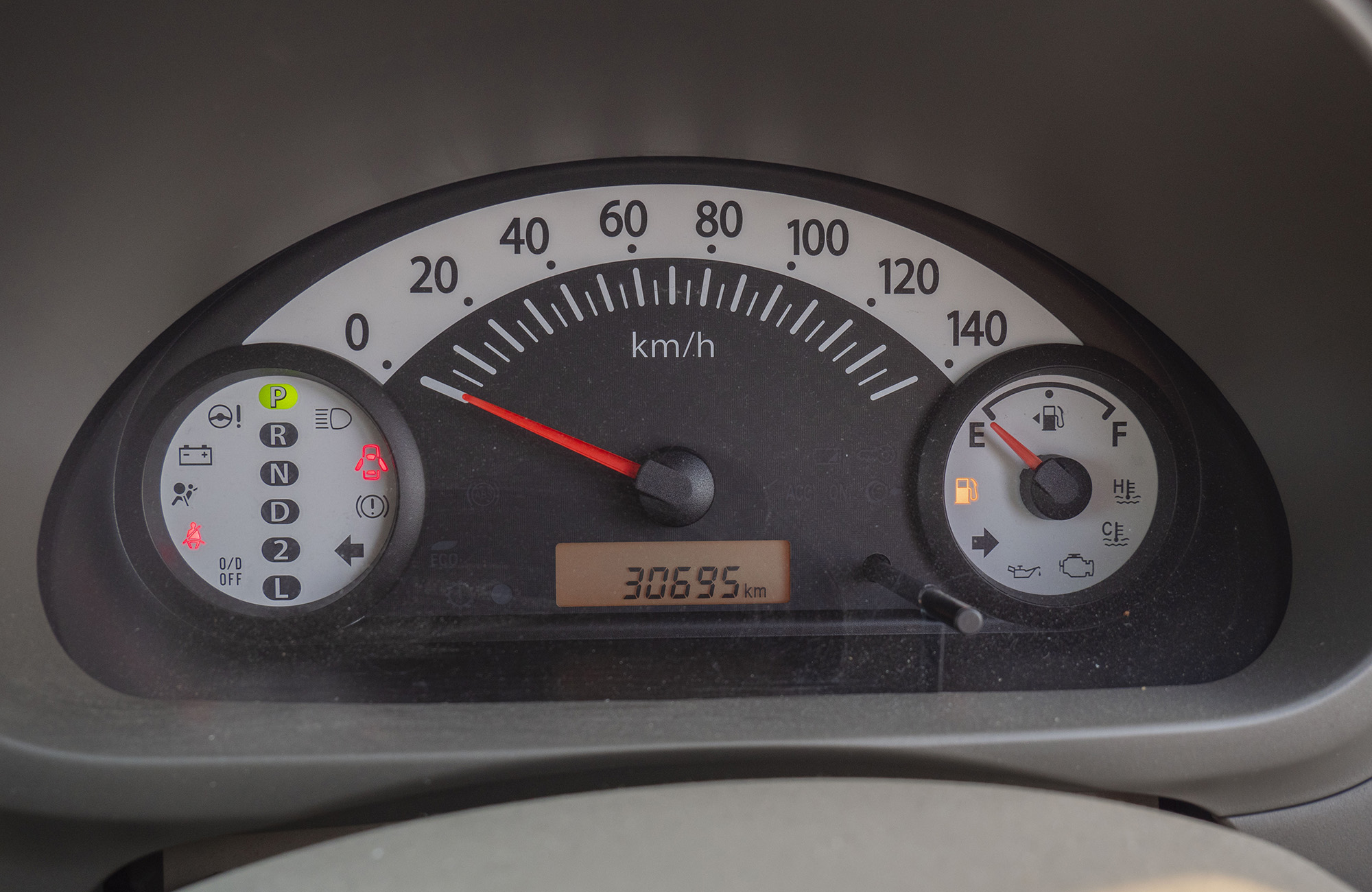 
								Mazda Carol 2wd Model 2013 full									