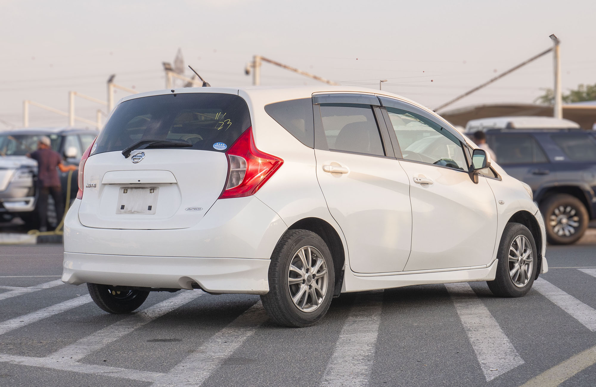 
								Nissan Note 1200CC  2WD 2010 Model full									