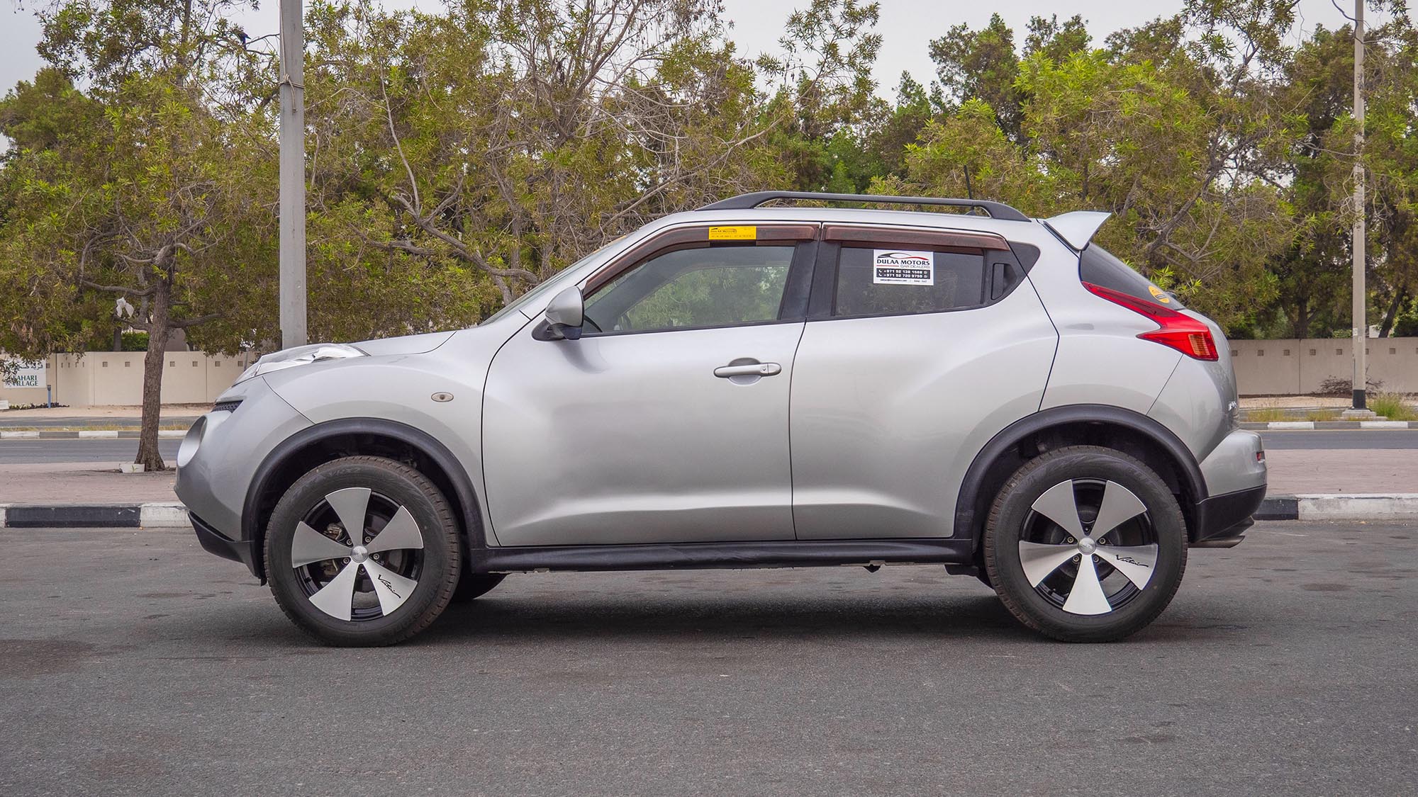 
								Nissan Juke 2WD 2013 Model full									