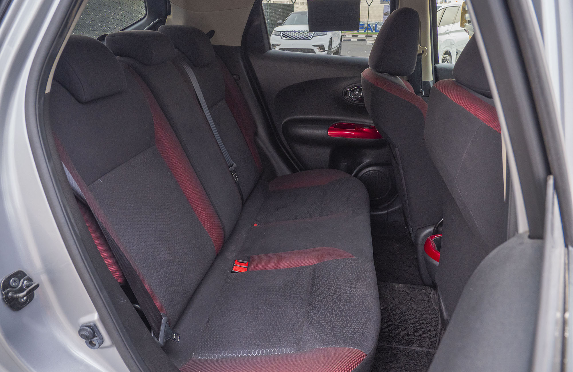 
								Nissan Juke 2WD 2013 Model full									