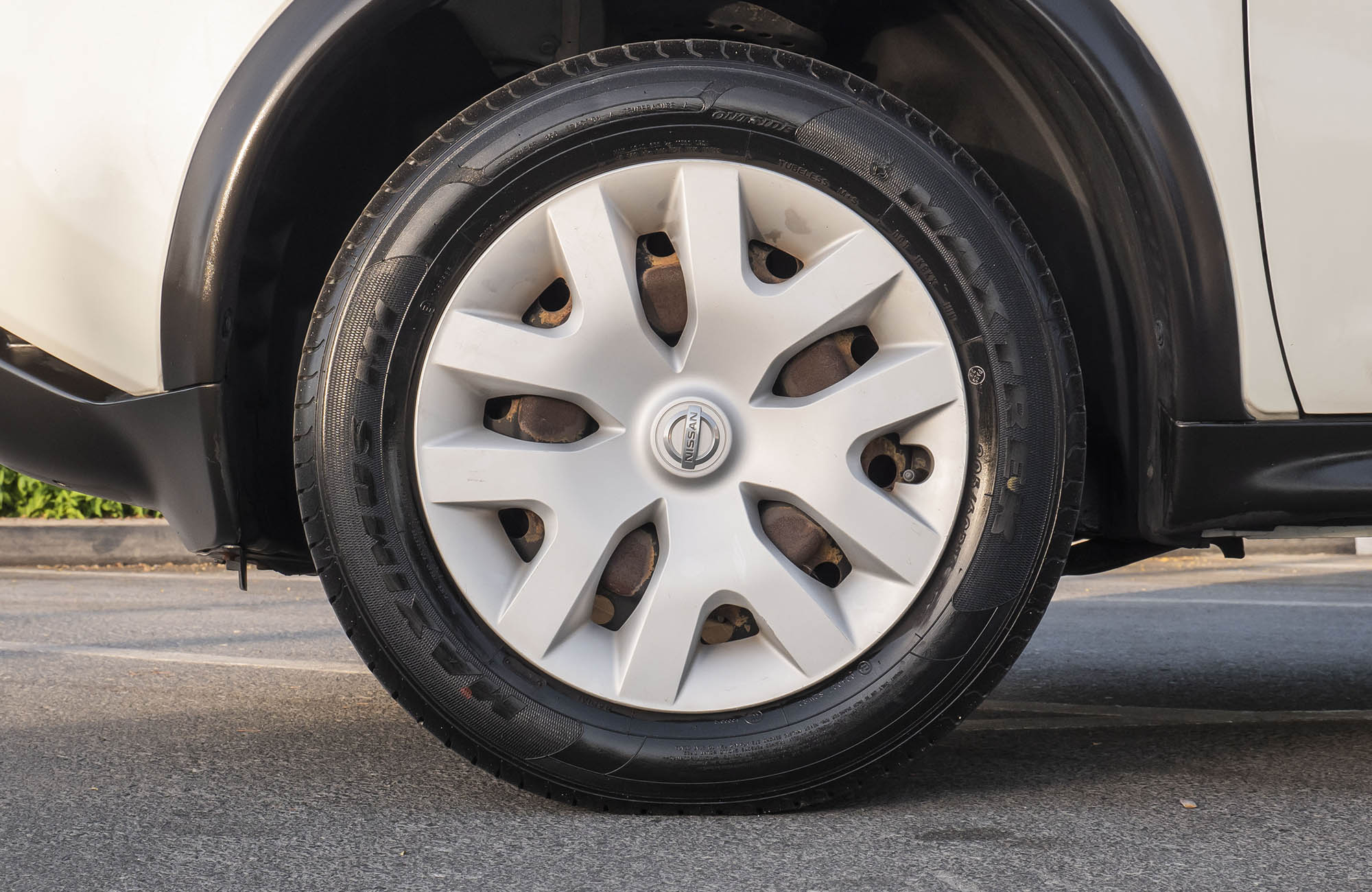 
								Nissan Juke 2WD 2013 full									