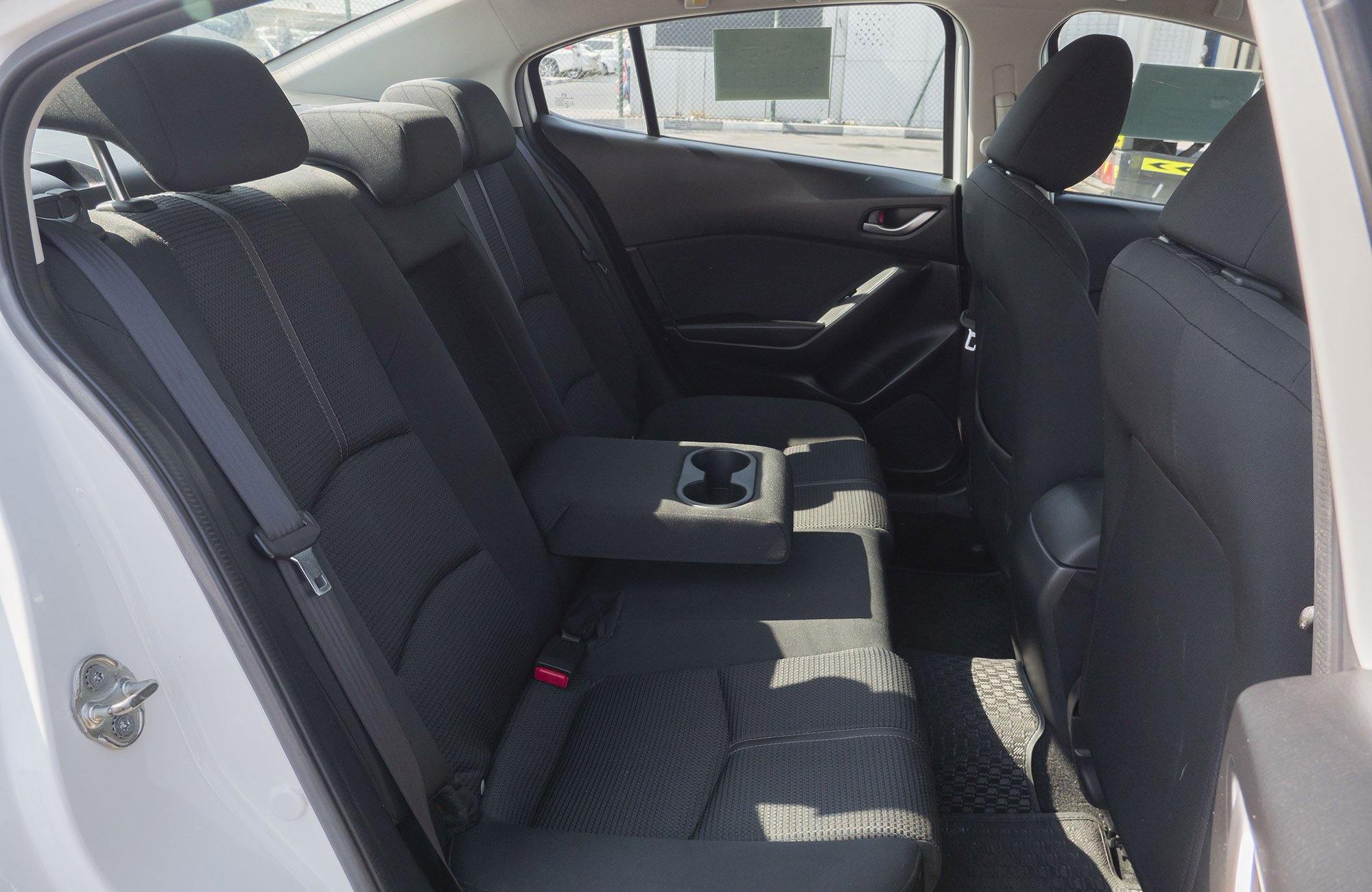 
								Mazda Axela Model 2017 (LPG) full									