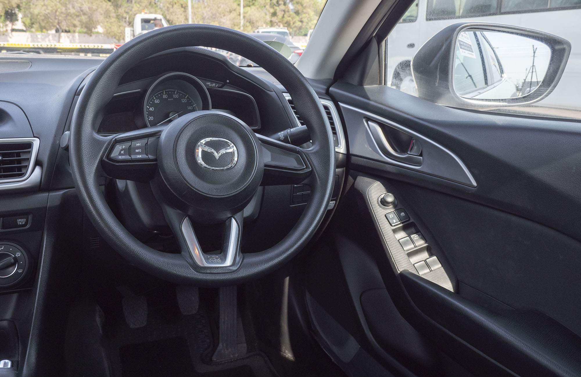 
								Mazda Axela Model 2017 (LPG) full									
