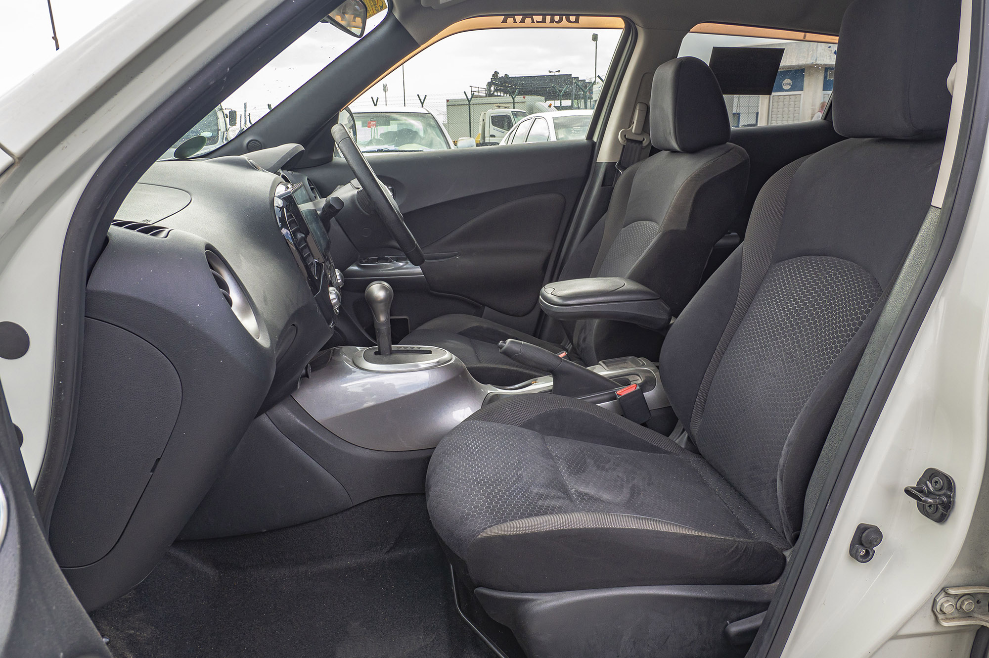
								Nissan Juke Model 2011 full									