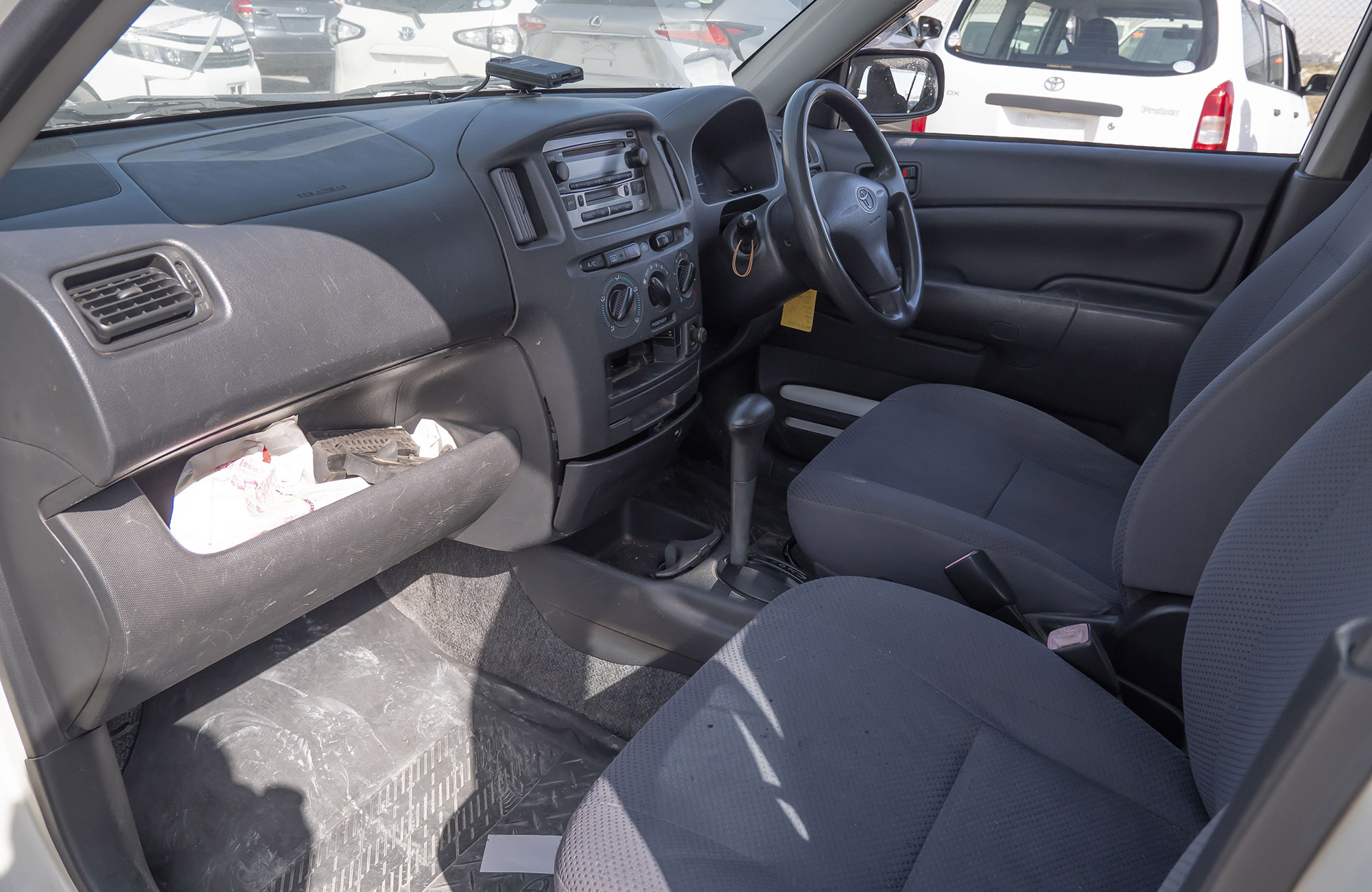
								TOYOTA PROBOX DX NCP51 MODEL 2004 full									