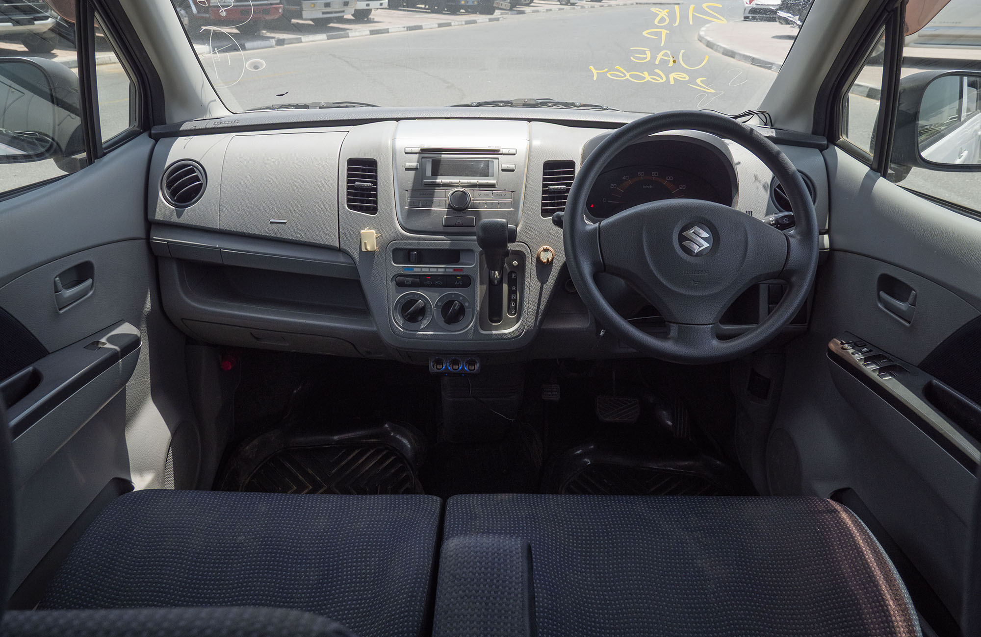 
								Suzuki Wagon R 660cc Model 2010 full									