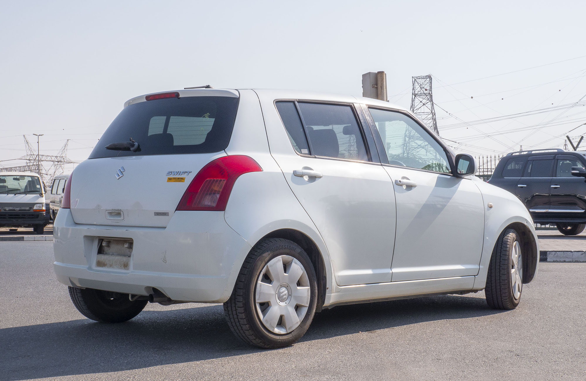 
								Suzuki Swift 2wd Model 2007 full									